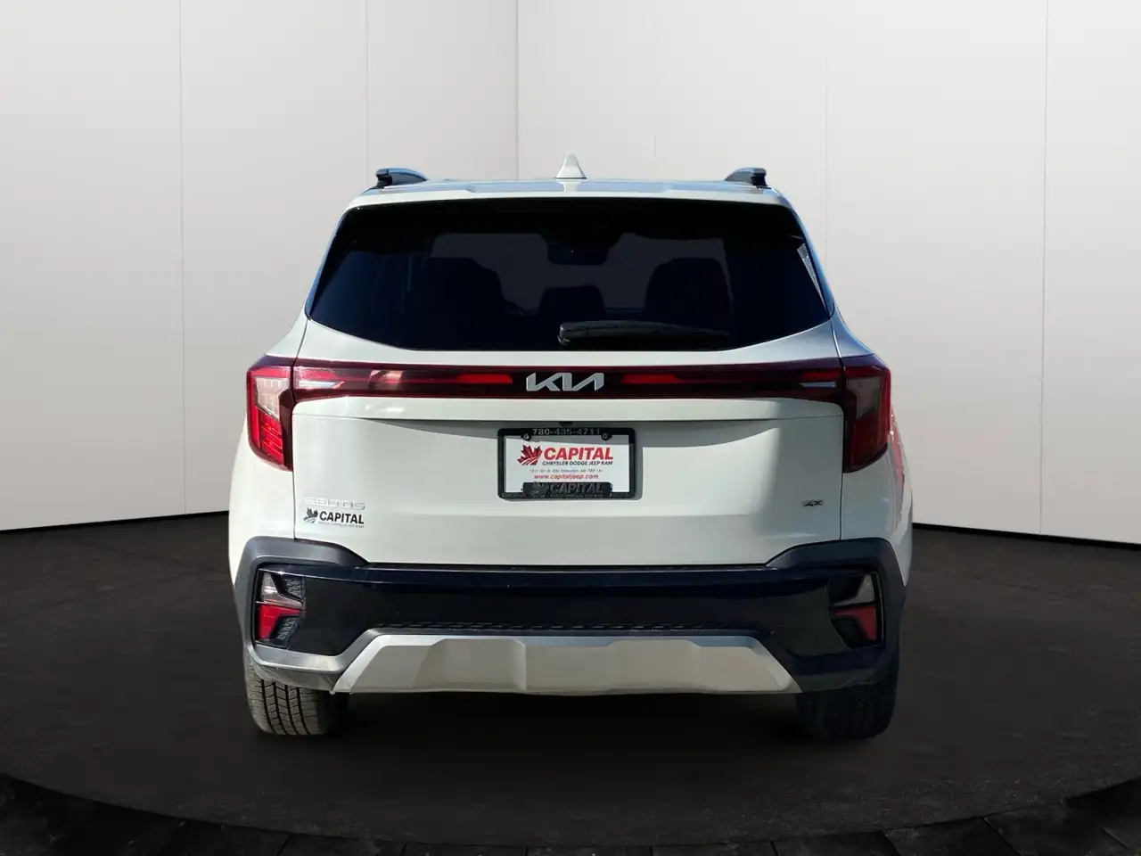 Kia Seltos снимка Kia Seltos