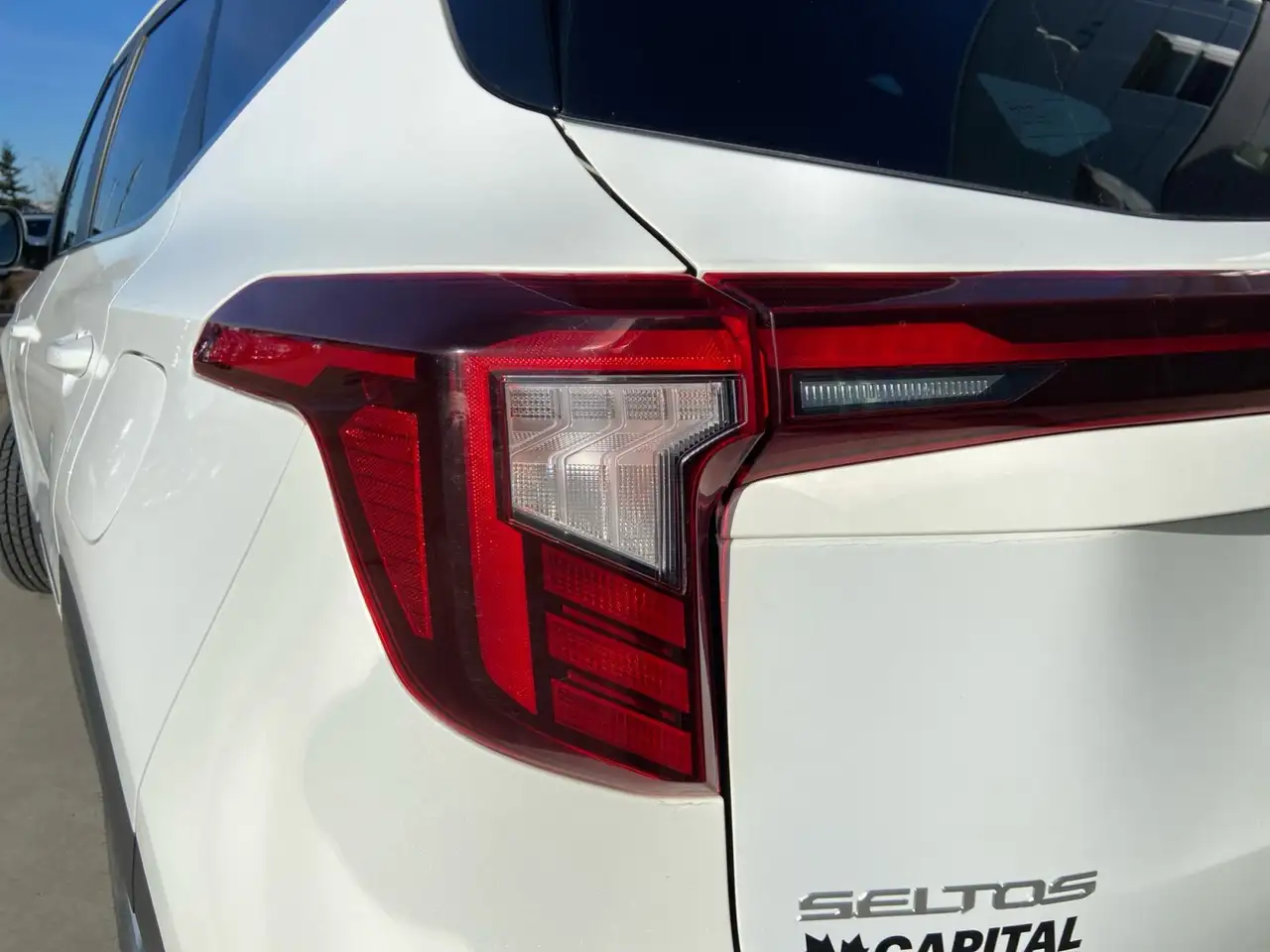 Kia Seltos снимка Kia Seltos