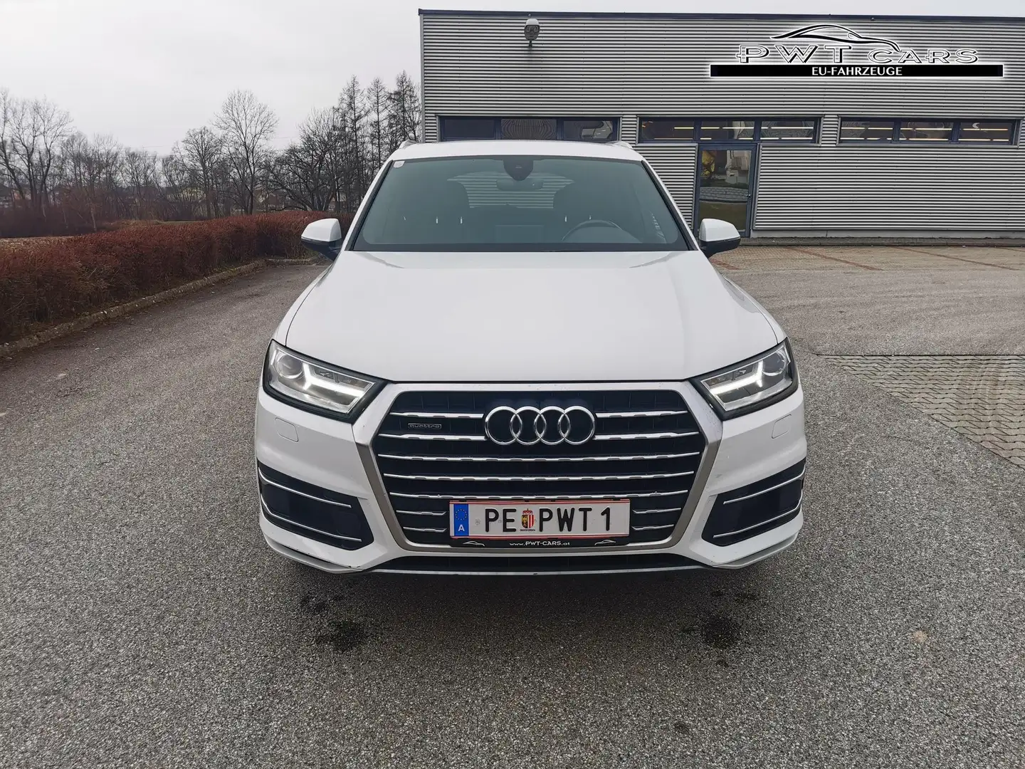Audi Q7 200 kW (272 PS), Automatik, Allrad Weiß - 2