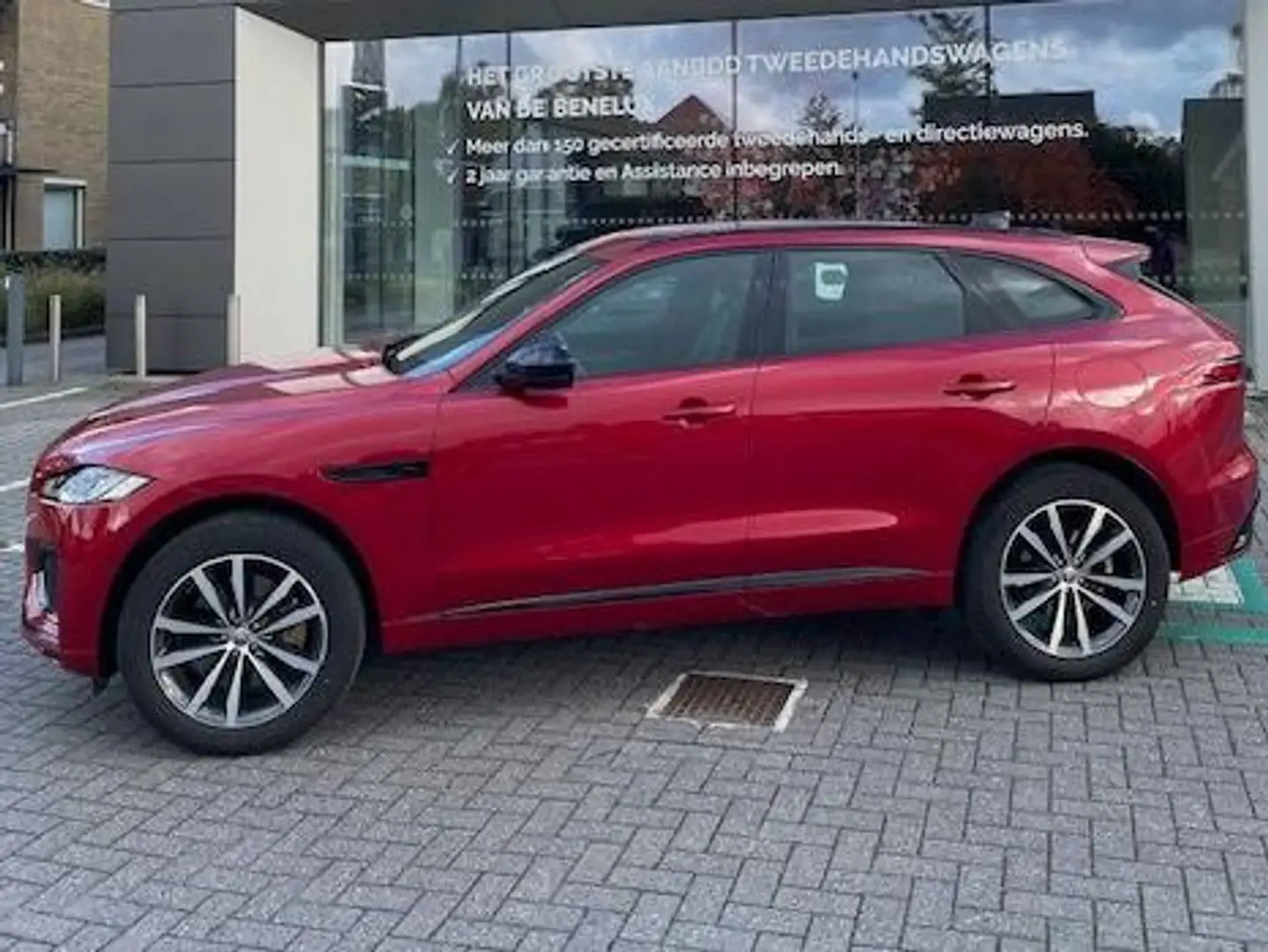 Jaguar F-Pace P400e R-Dynamic SE AWD Aut Rood - 2