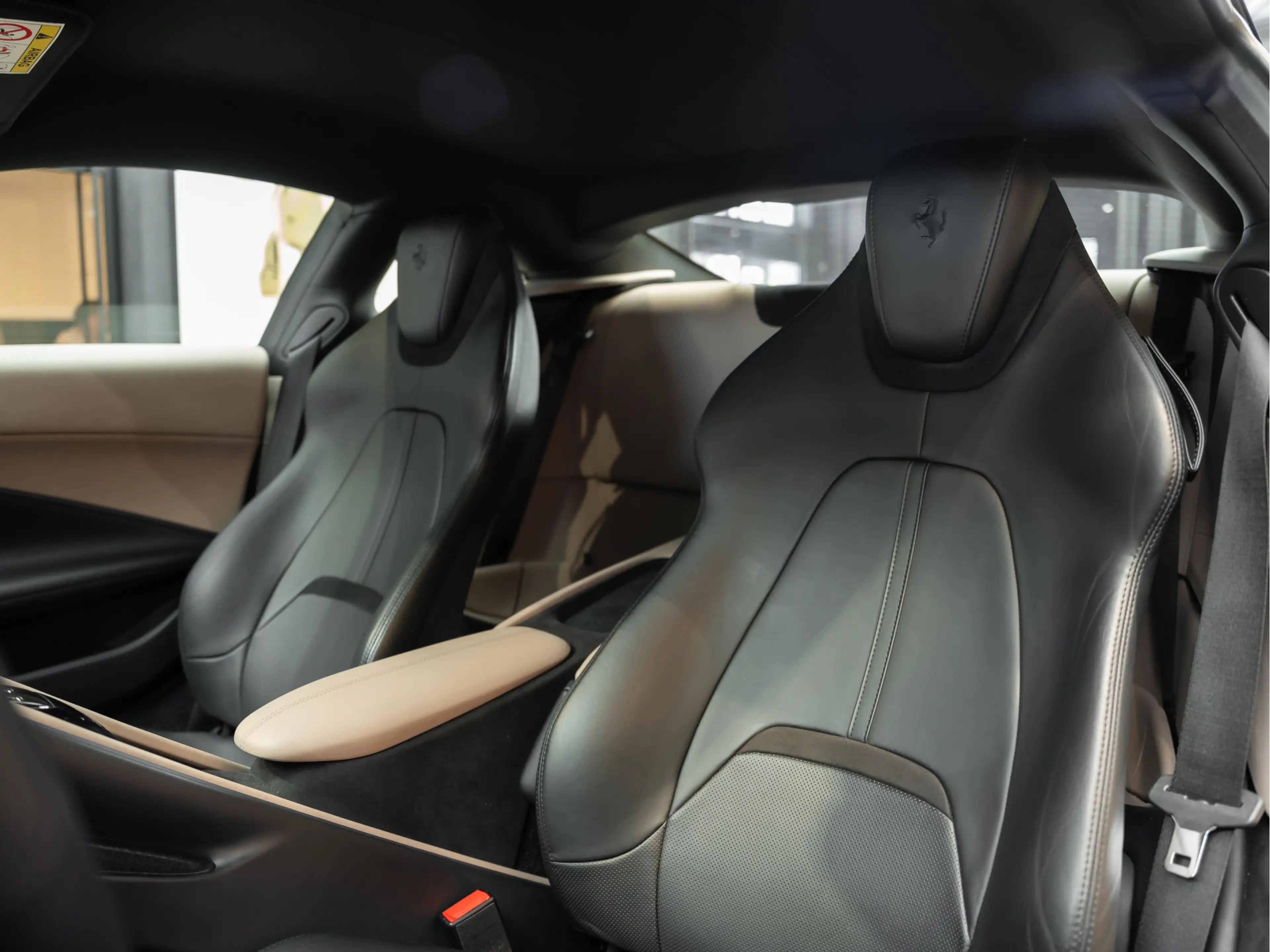 Ferrari Roma JBL Passenger Display 3.9 V8 HELE Keramisch ADAS — photo 8