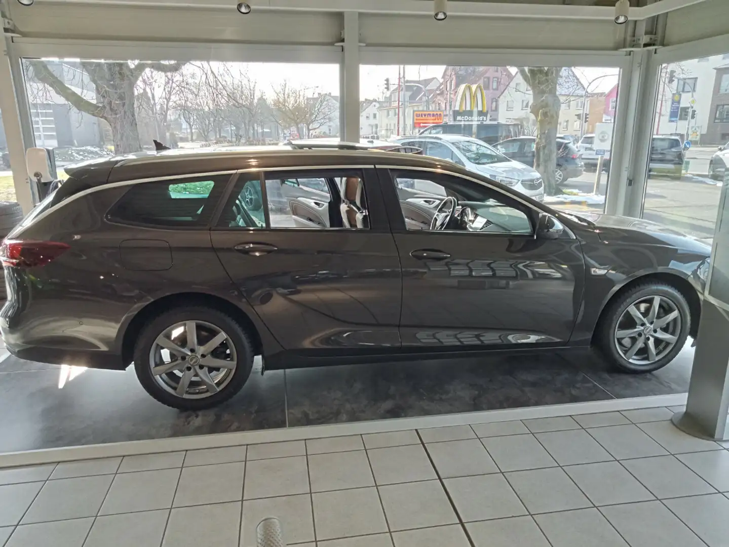 Opel Insignia Ultimate+VOLL+AHK+Panoramadach Braun - 2