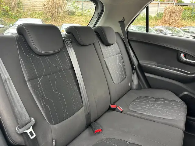 Kia Picanto view 13