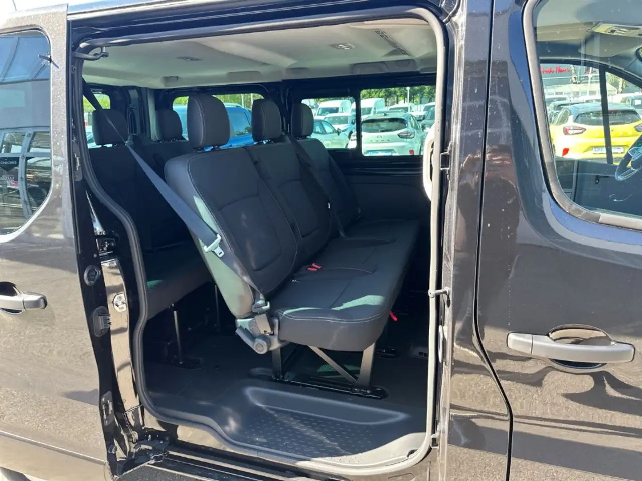 Nissan Primastar Kombi L1H1 2,8t Tekna Navi 360 Kamera LED ACC Appl 16