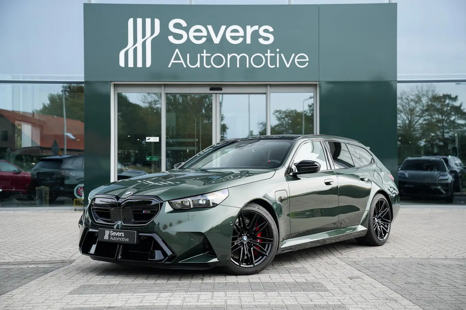BMW M5 Serie Touring M5 | Malachit grün II metallic | Gla Verde - 1