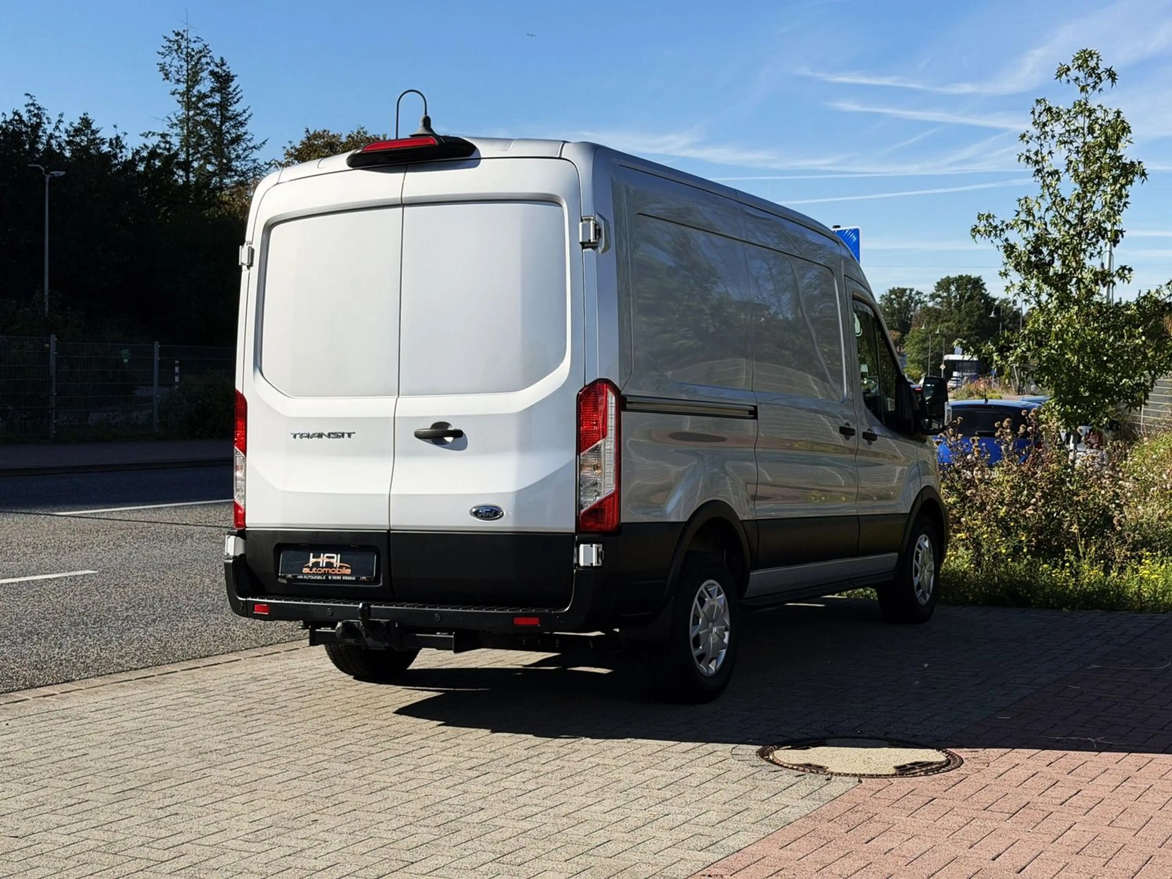 Ford Transit 350 L2 Trend Automatik/Navi/Wohnwagen — photo 6