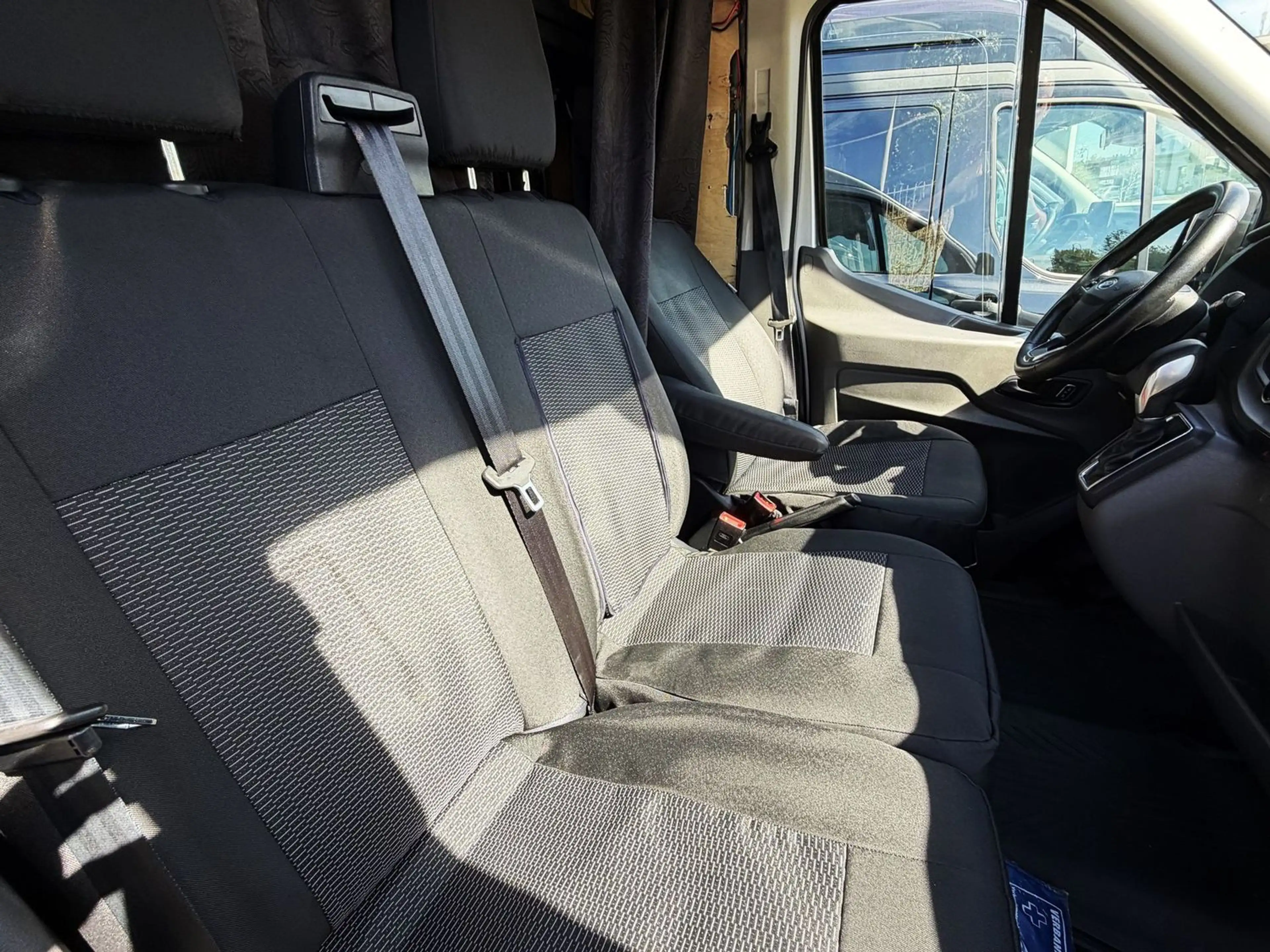 Ford Transit 350 L2 Trend Automatik/Navi/Wohnwagen — photo 29