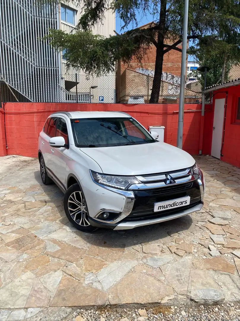 Mitsubishi Outlander 200 MPI Motion 2WD 5pl. CVT Blanco - 2