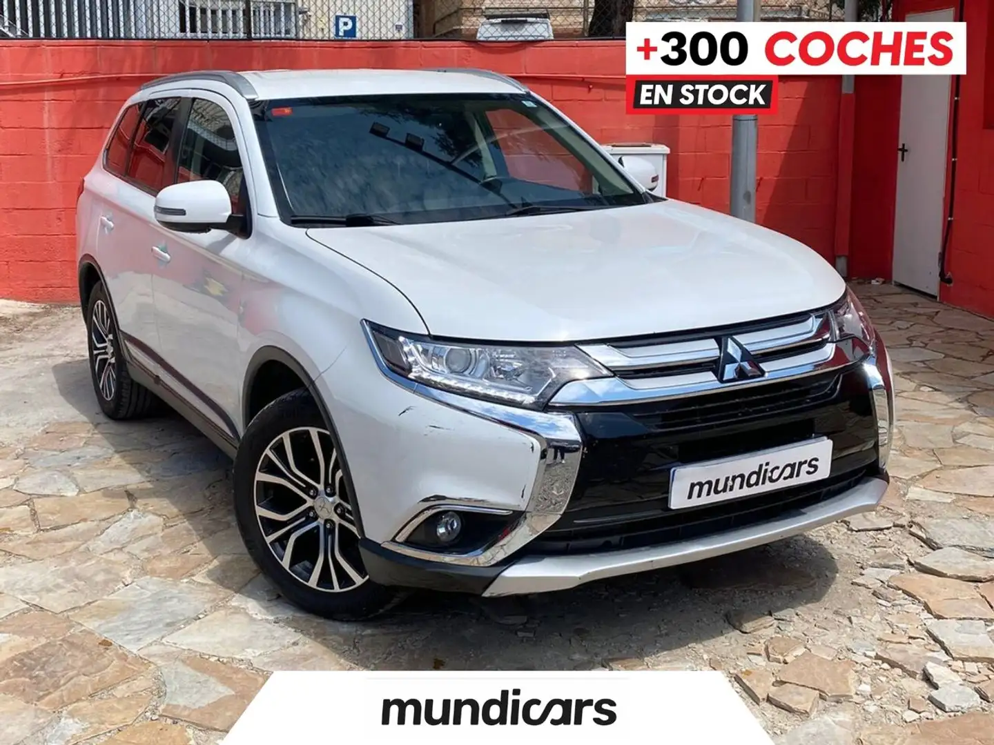Mitsubishi Outlander 200 MPI Motion 2WD 5pl. CVT Blanco - 1