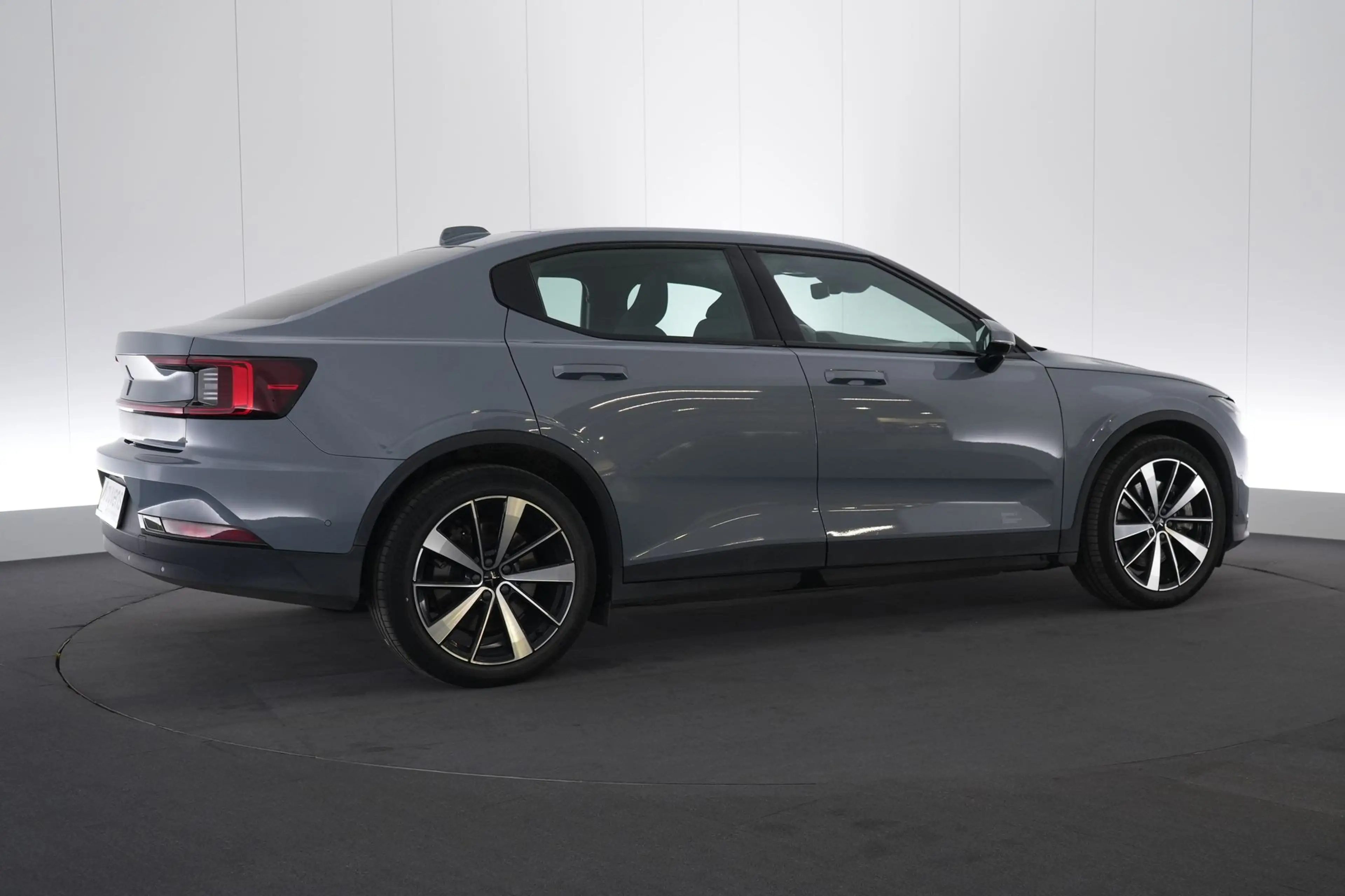 Polestar 2 78 kWh Dual Motor Plus Pilot LEDER/CUIR LED GPS PD — photo 6
