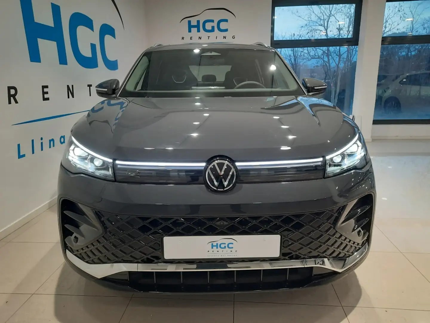 Volkswagen Tiguan 1.5 TSI eHybrid DSG R-Line 272kW Gris - 2