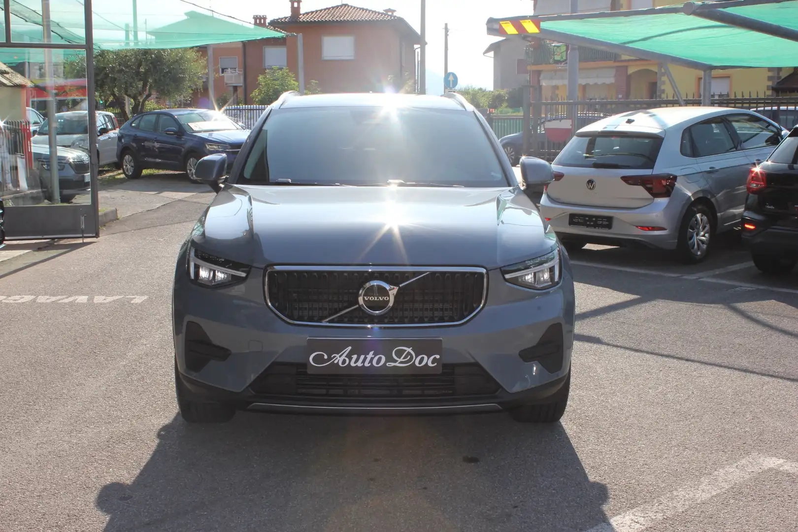 Volvo XC40 B3 AUTOMATICO CORE INTERNI IN PELLE CERCHI Grijs - 2