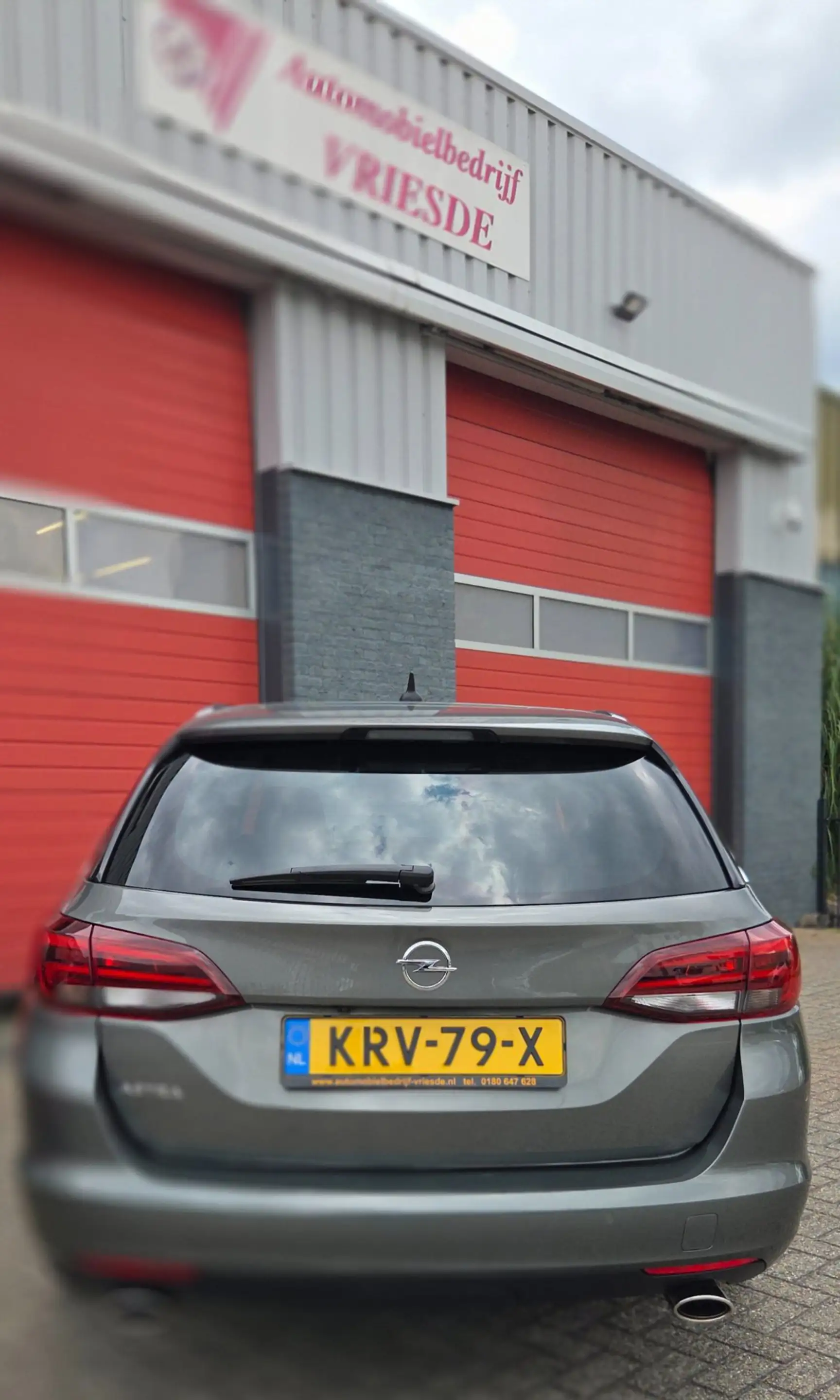 Opel Astra Sports Tourer 1.6 Turbo Ultimate — photo 7
