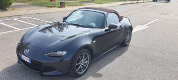 MX-5 1.5 Cherry Limited Edition