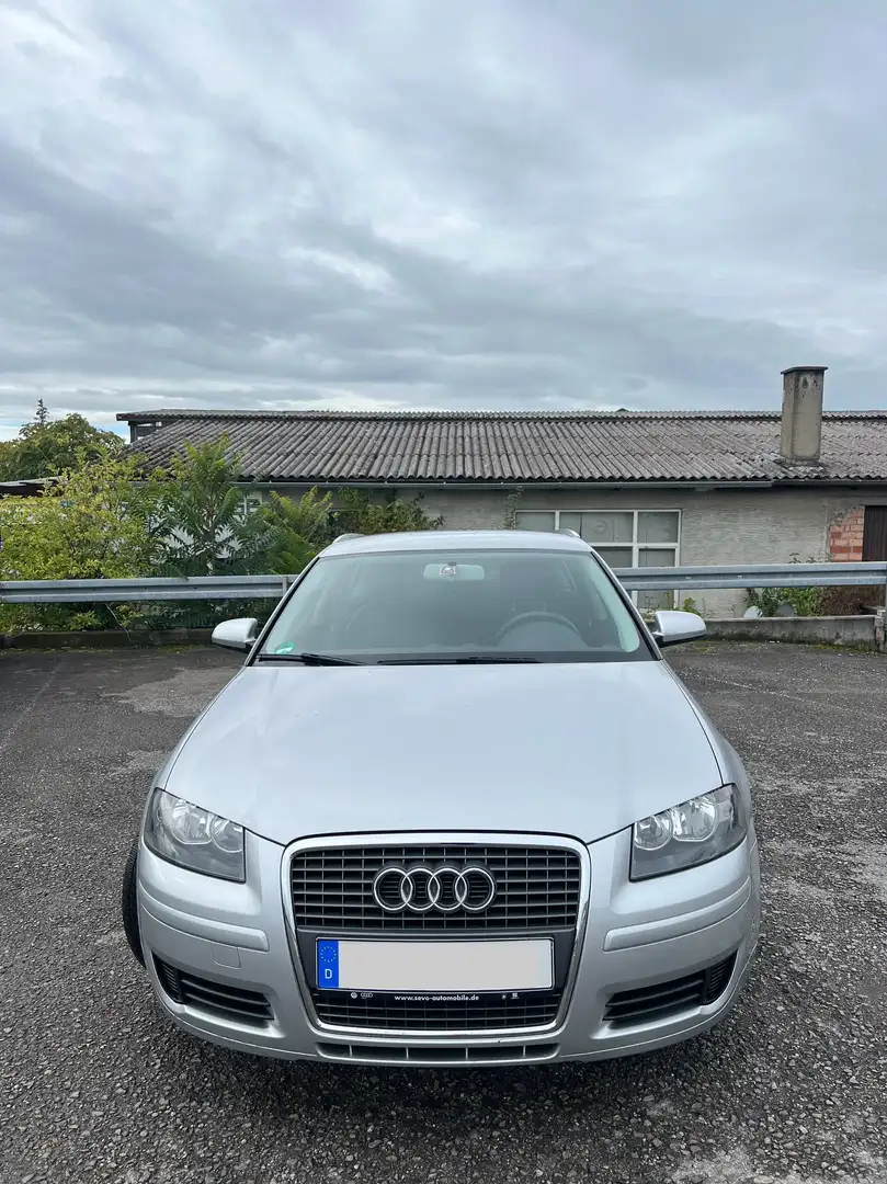 Audi A3 1.6 FSI Sportback Ambition - 1