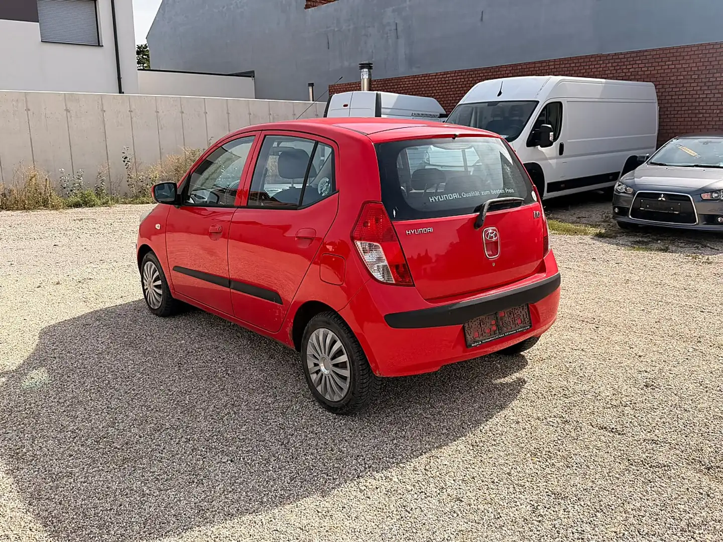 Hyundai i10 mit Klima Rot - 2