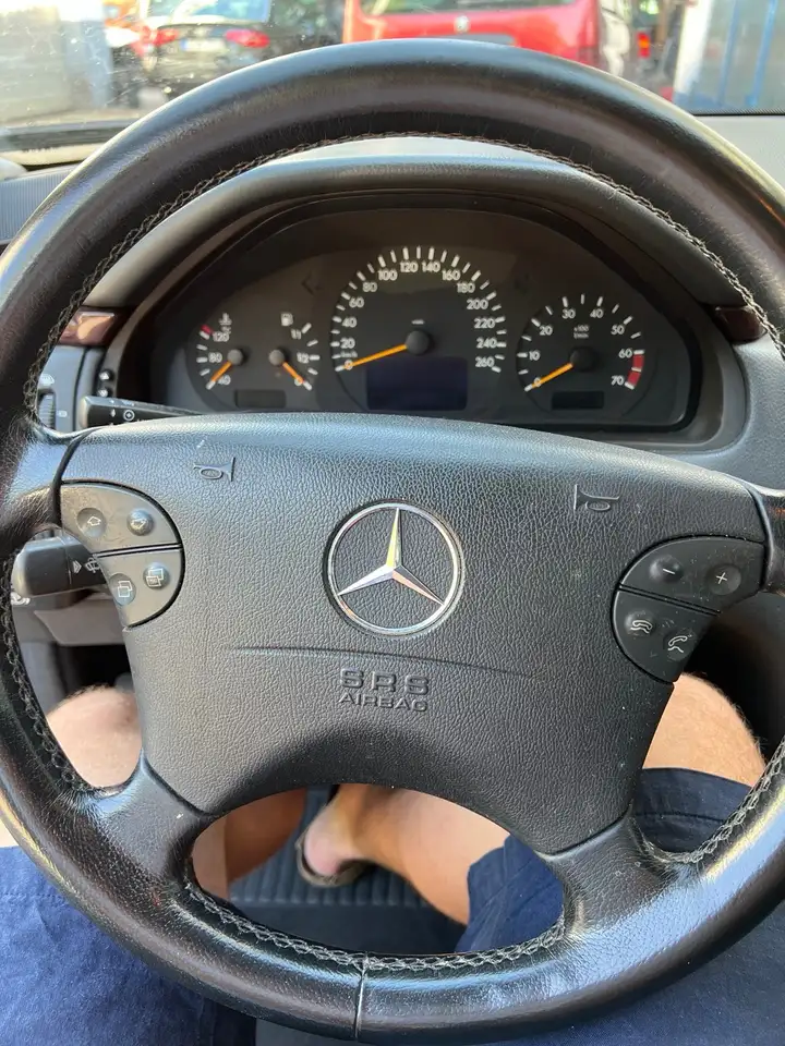 Mercedes-Benz E 200 E-Klasse T Kompressor Classic, foto 3