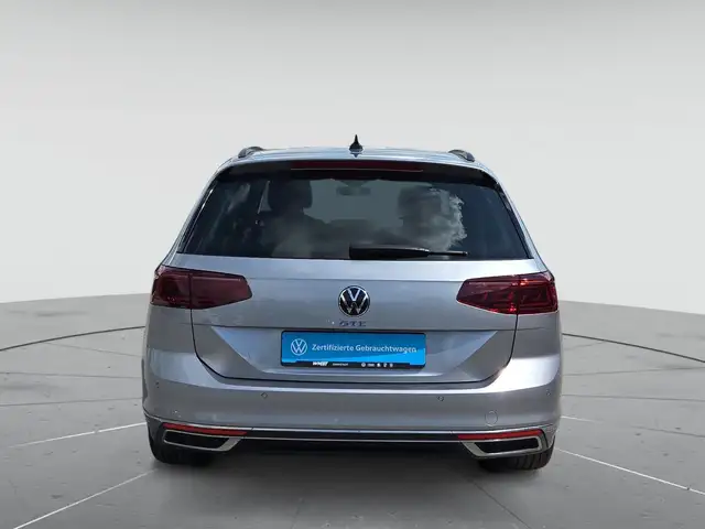 Volkswagen Passat view 7
