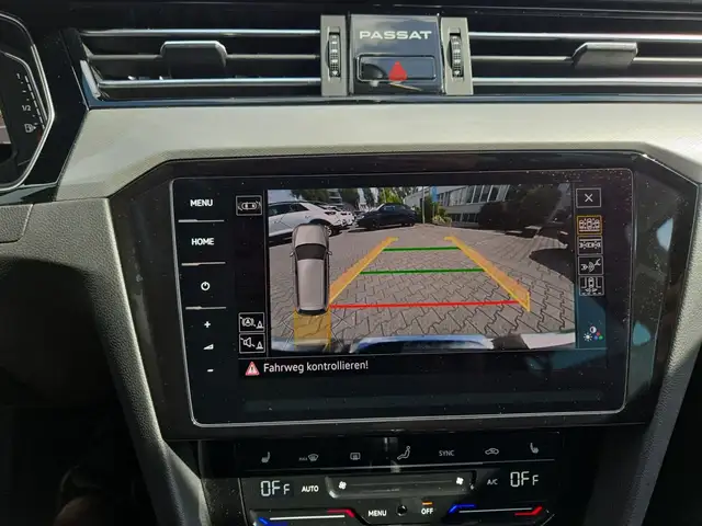 Volkswagen Passat view 18