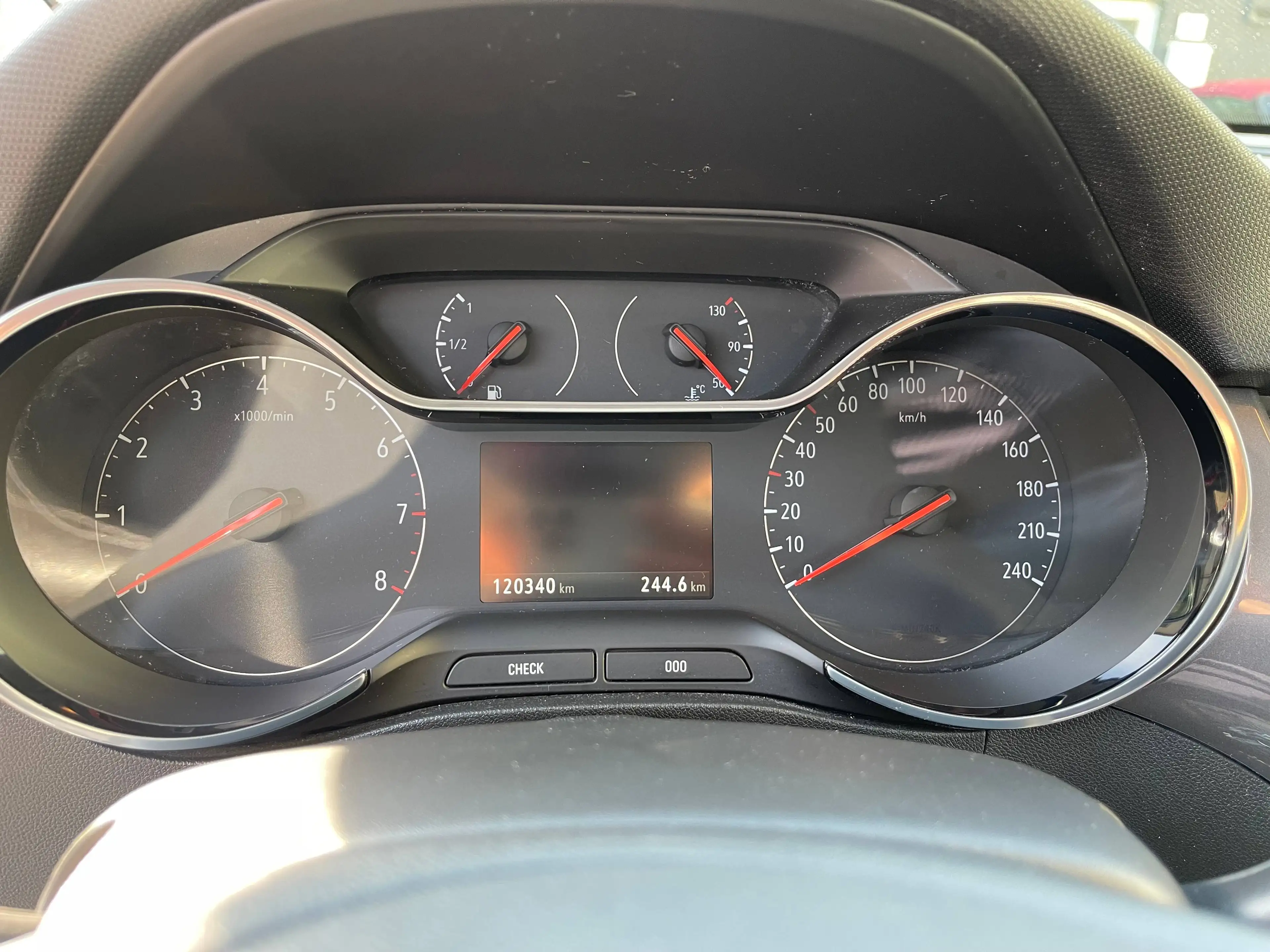 Opel Crossland X Innovation / Automatik / AHK / Kamera — photo 11