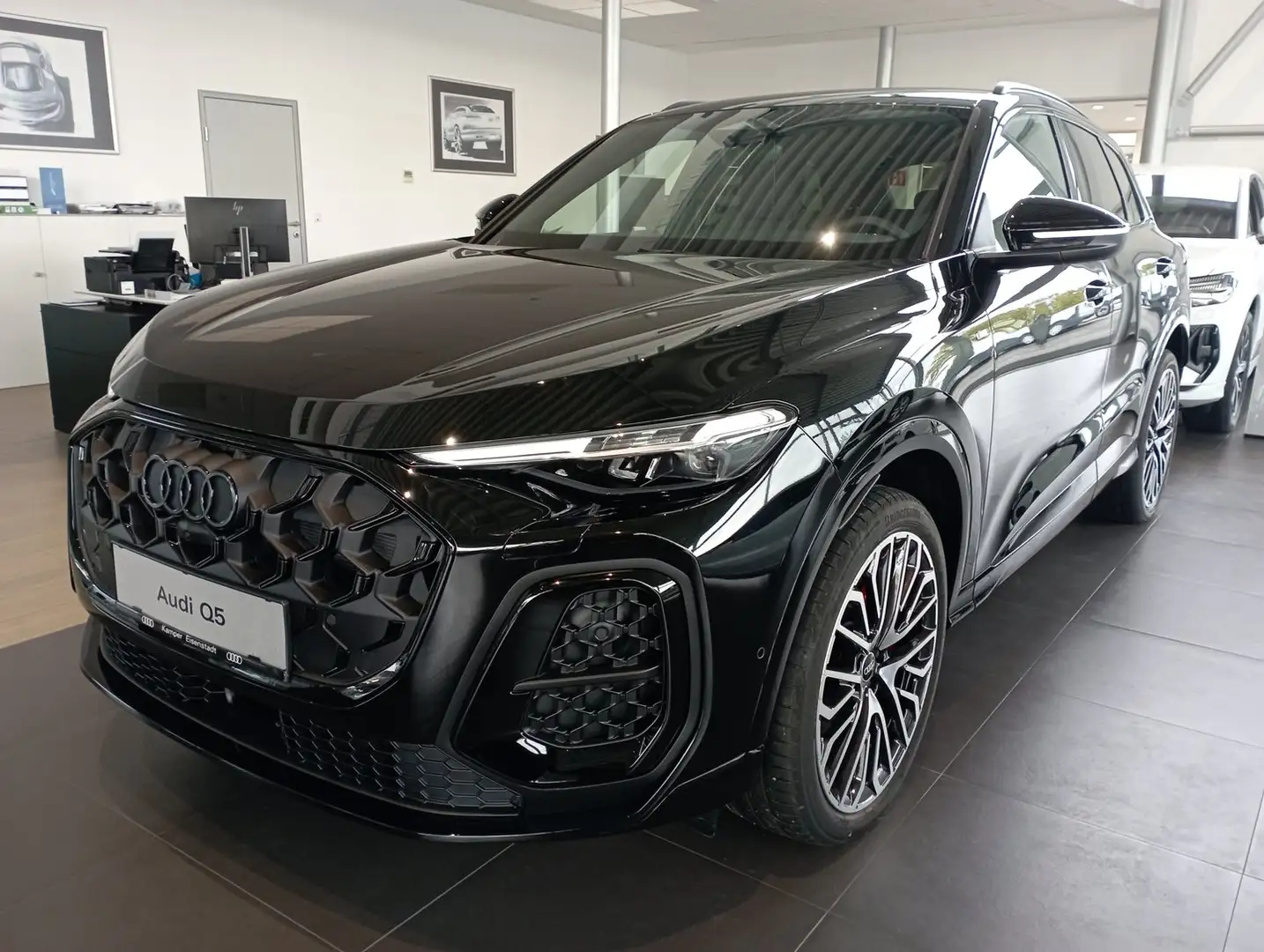 Audi Q5 SUV TDI quattro 150 kW Schwarz - 1