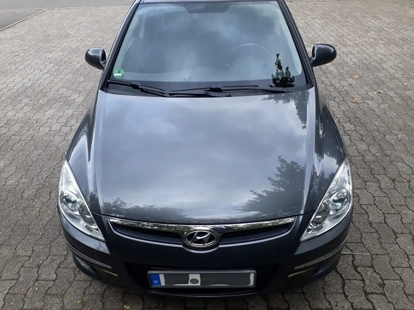 Hyundai i30 LPG - KLIMA - AUTOMATIK - TIP-TOP Grau - 1