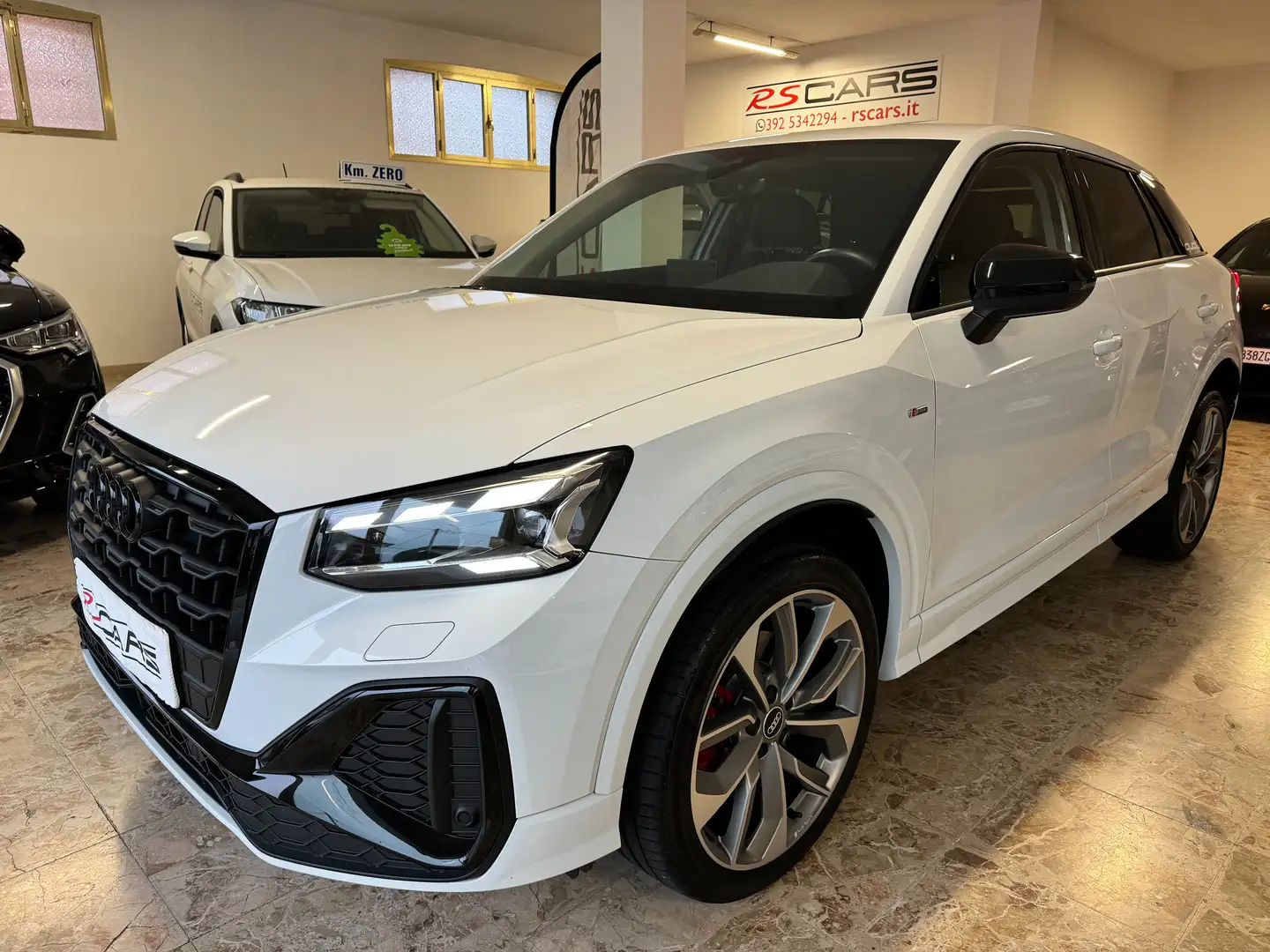 Audi Q2 35 tdi Str quattro S line Black Matrix Virtual 19" Bianco - 1