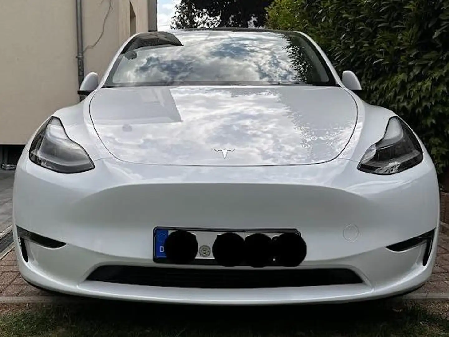 Tesla Model Y Long Range Dual Motor AWD Weiß - 2