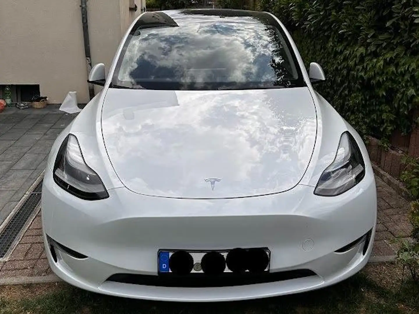 Tesla Model Y Long Range Dual Motor AWD Weiß - 1