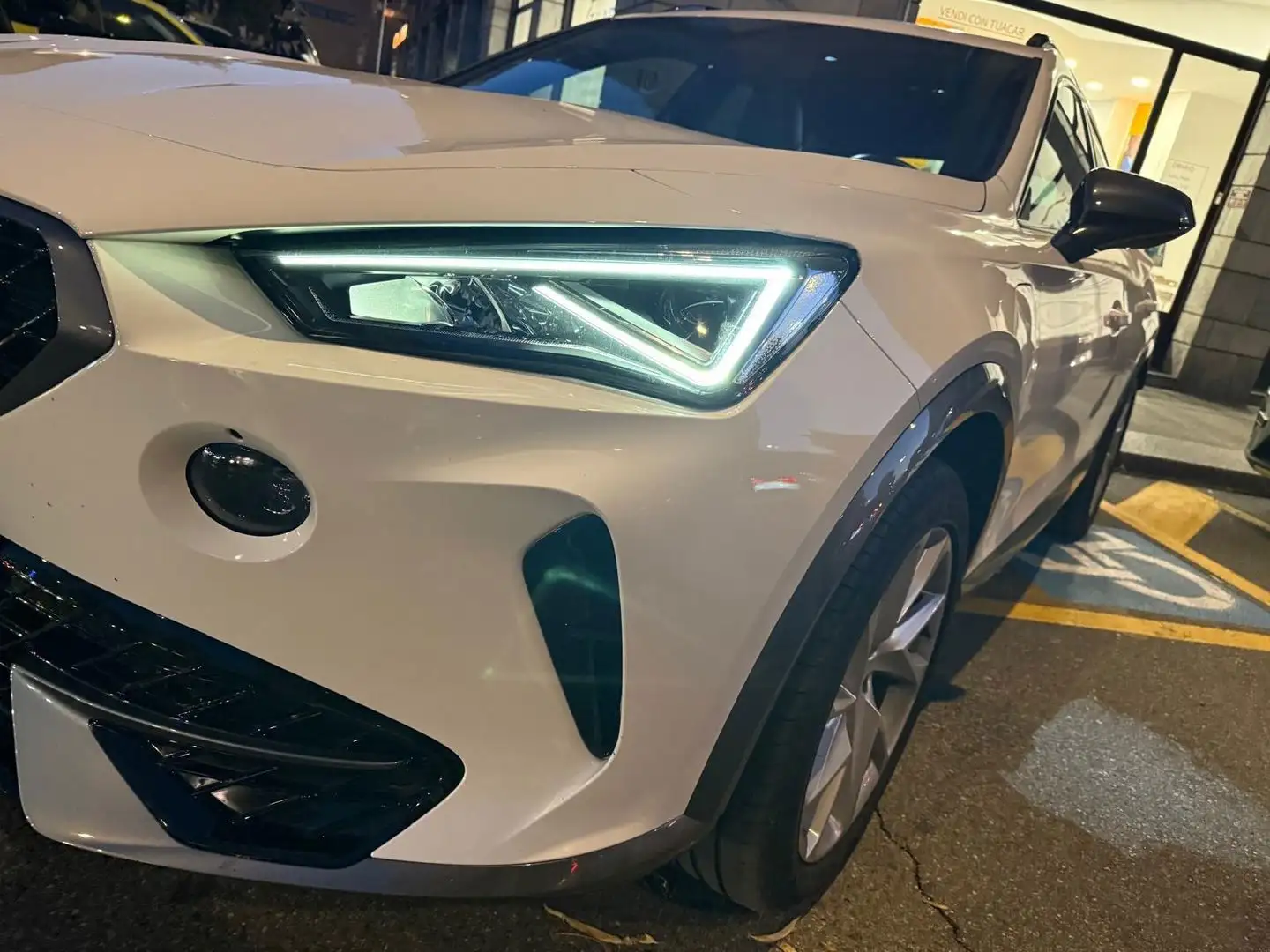 CUPRA Formentor 1.4 e-HYBRID PHEV PRIORITY Wit - 2