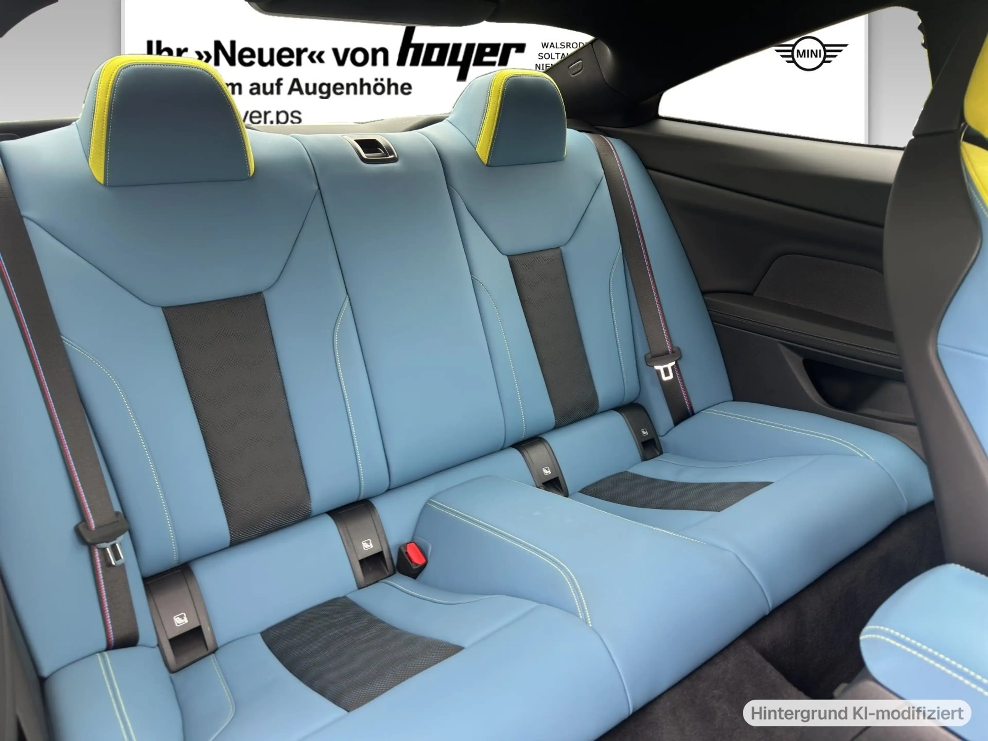 BMW M4 Competition M xDrive Coupé — photo 8