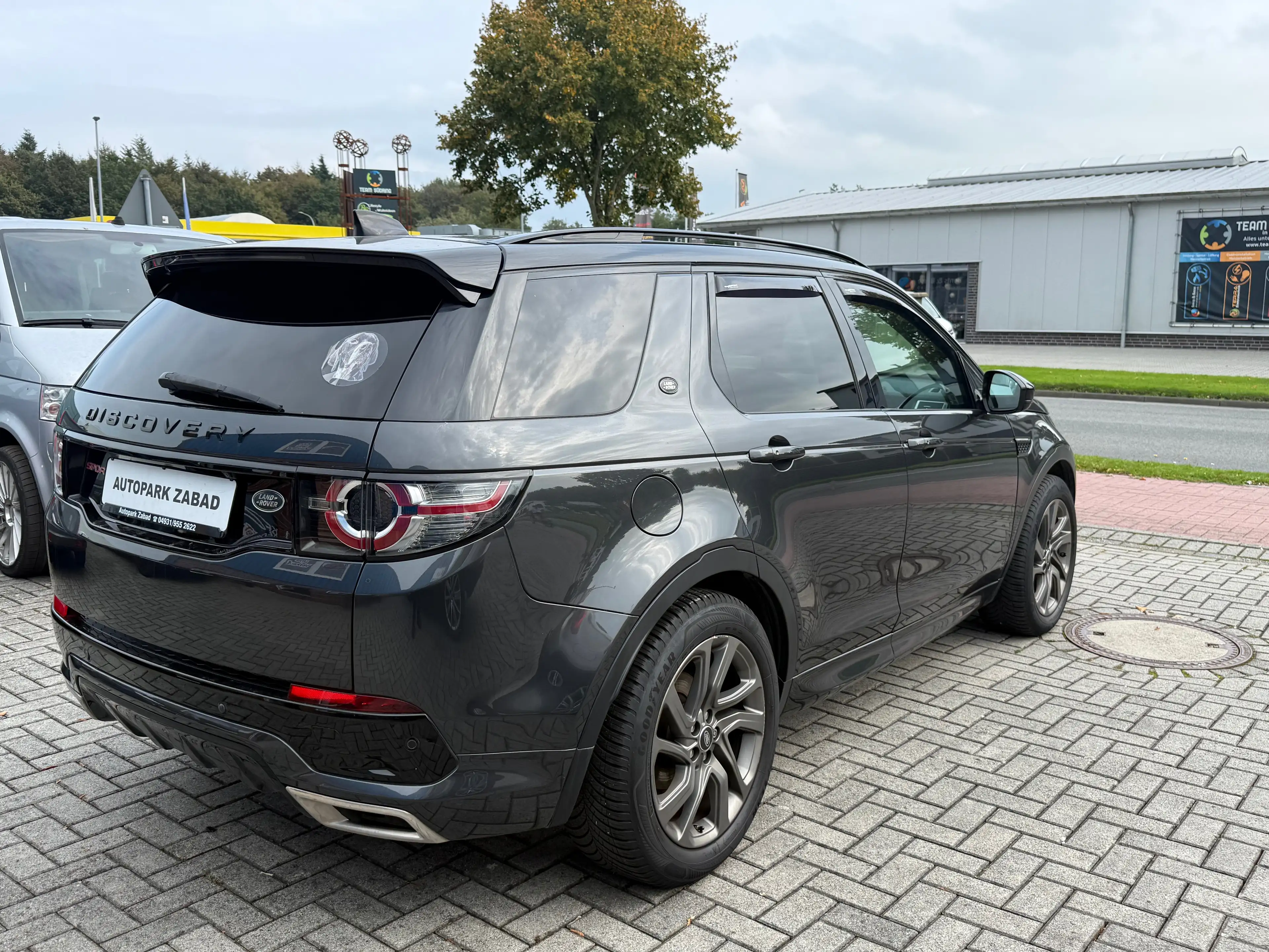 Land Rover Discovery Sport SE AWD — photo 6
