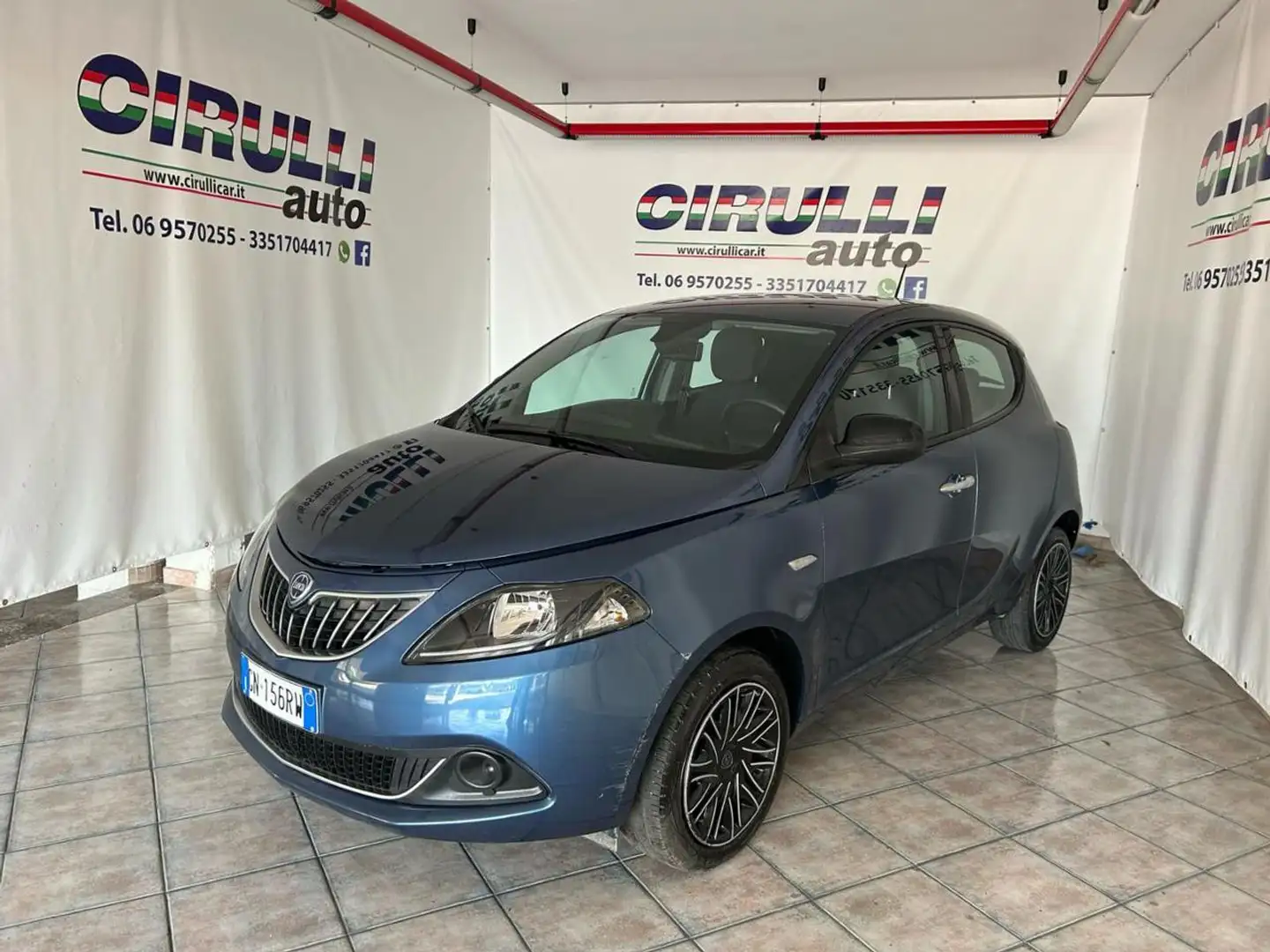 Lancia Ypsilon 1.0 FireFly 5 porte S&S Hybrid Blu/Azzurro - 1