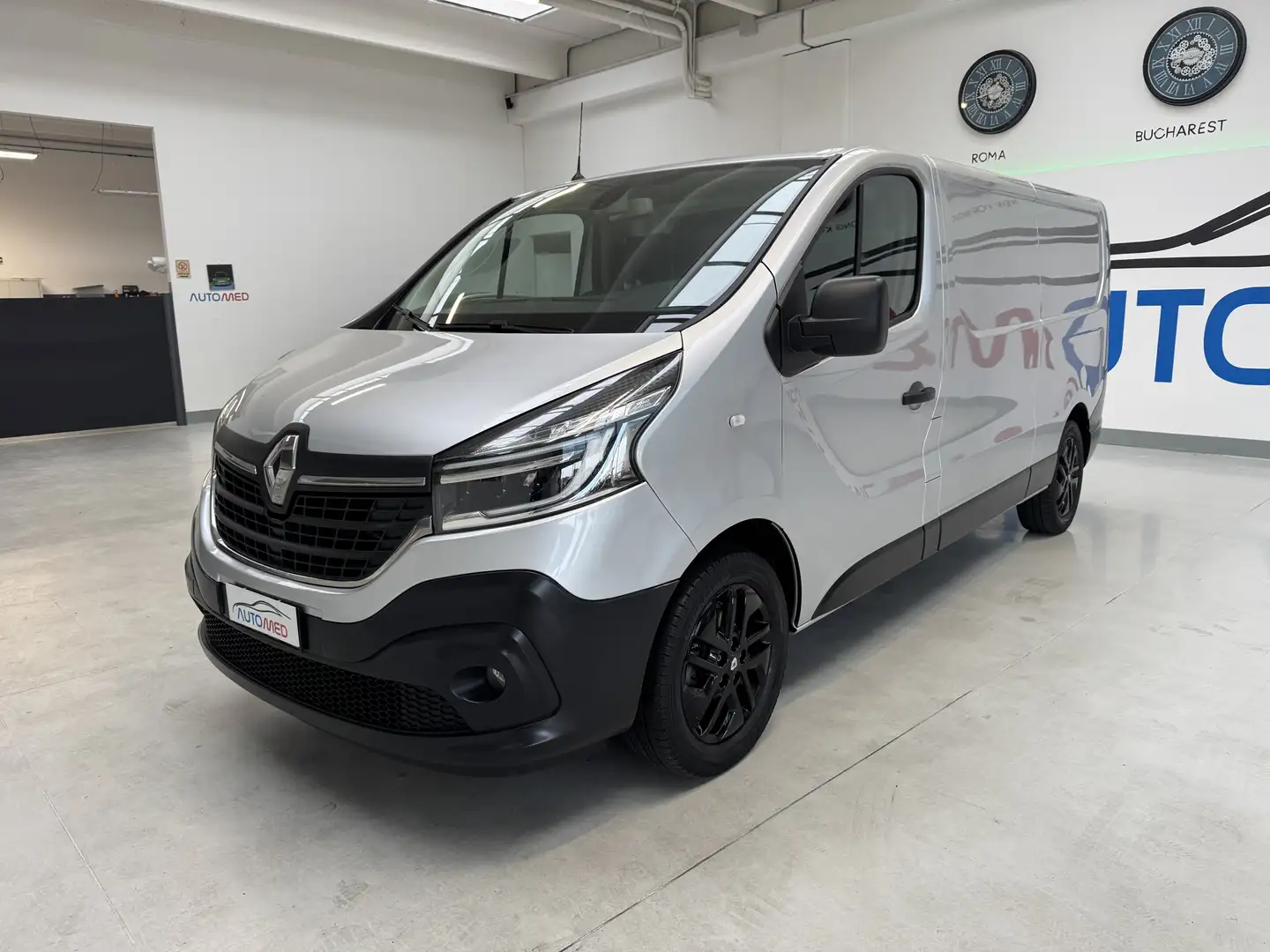 Renault Trafic Passo Lungo 2.0 Grigio - 1