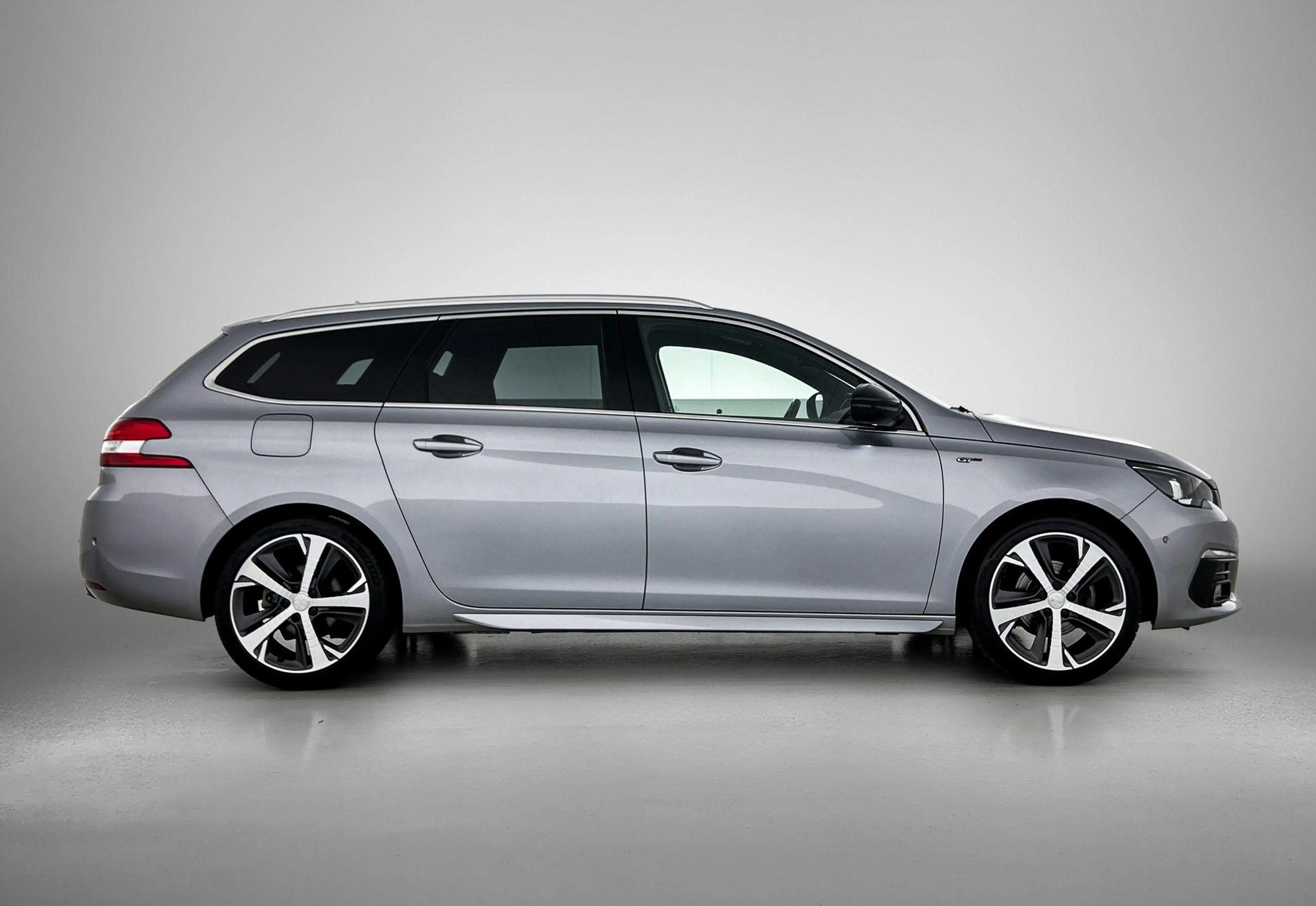 Peugeot 308 SW Blue Lease GT 130pk Automaat | Navigatie | Acht — photo 7