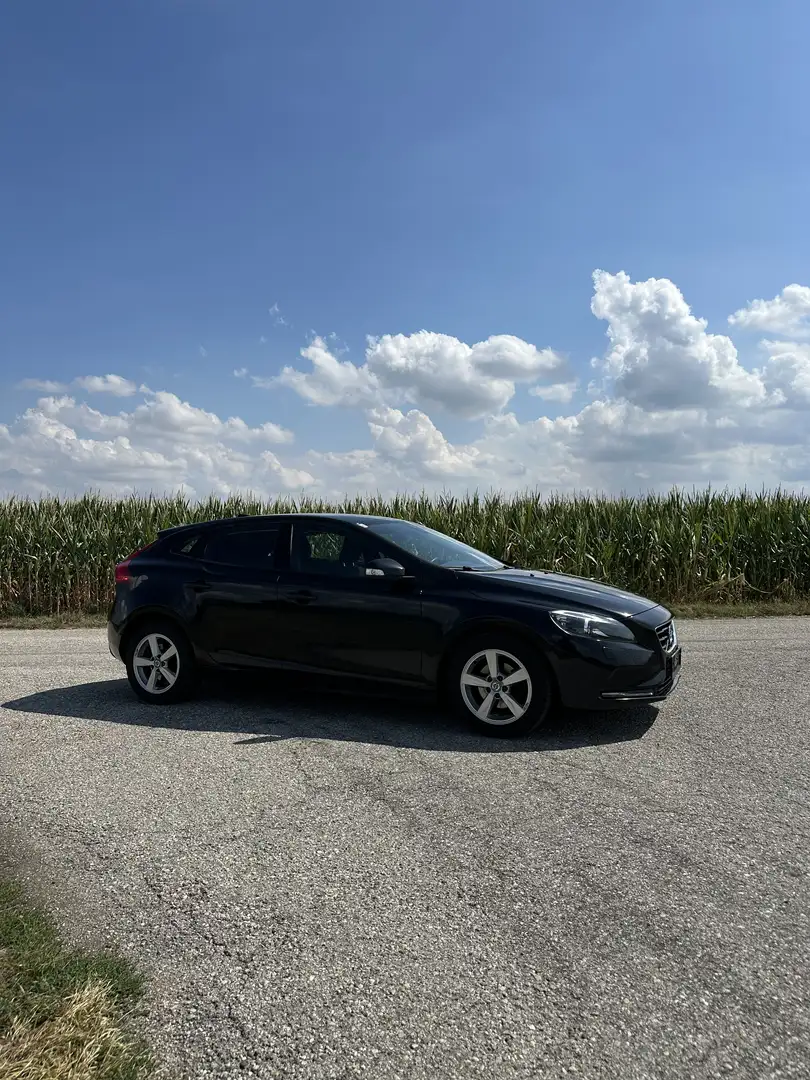 Volvo V40 D2 Kinetic - 2
