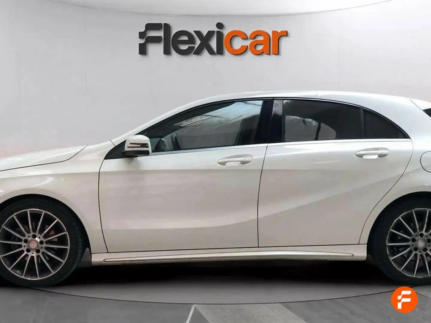 Mercedes-Benz A 180 d Style Amarillo - 2