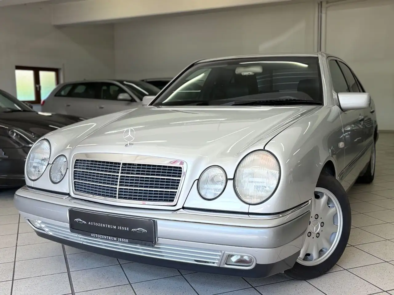 Mercedes-Benz E 320 ELEGANCE | 1Hand | Rostfrei | Memory, foto 1