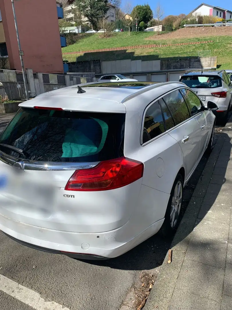 Opel Insignia Auto opel insignal 2011 - 2