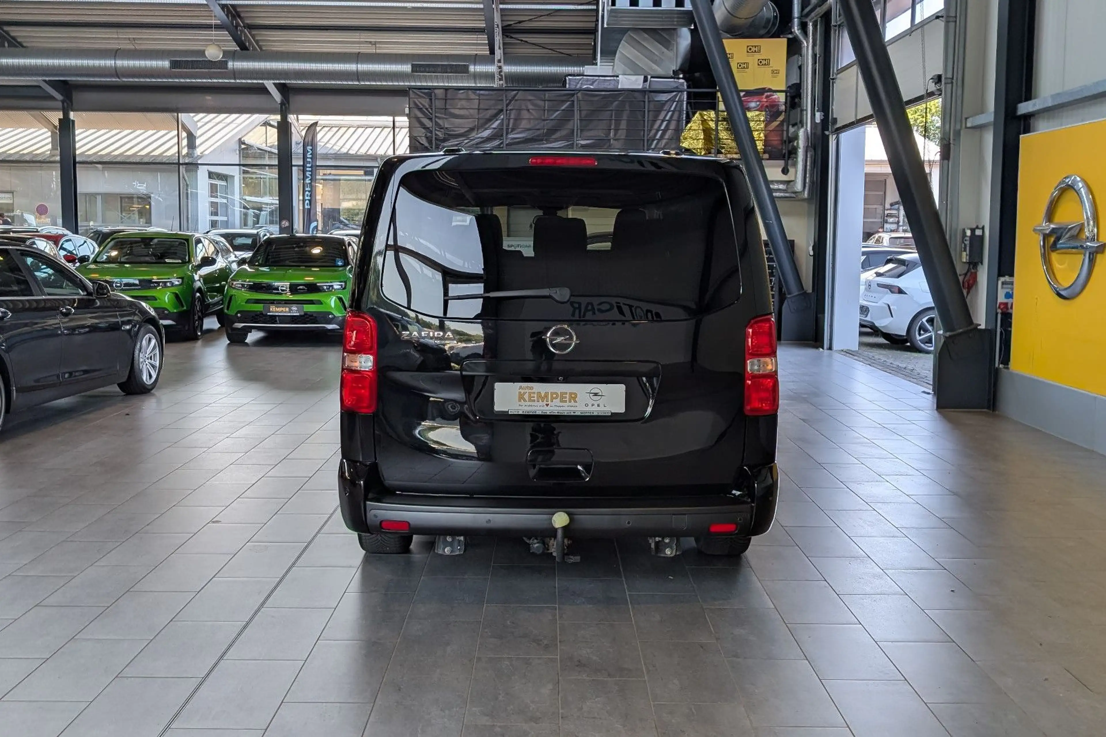 Opel Zafira Life 2.0 D Selection L  SH AHK Kamera — photo 13