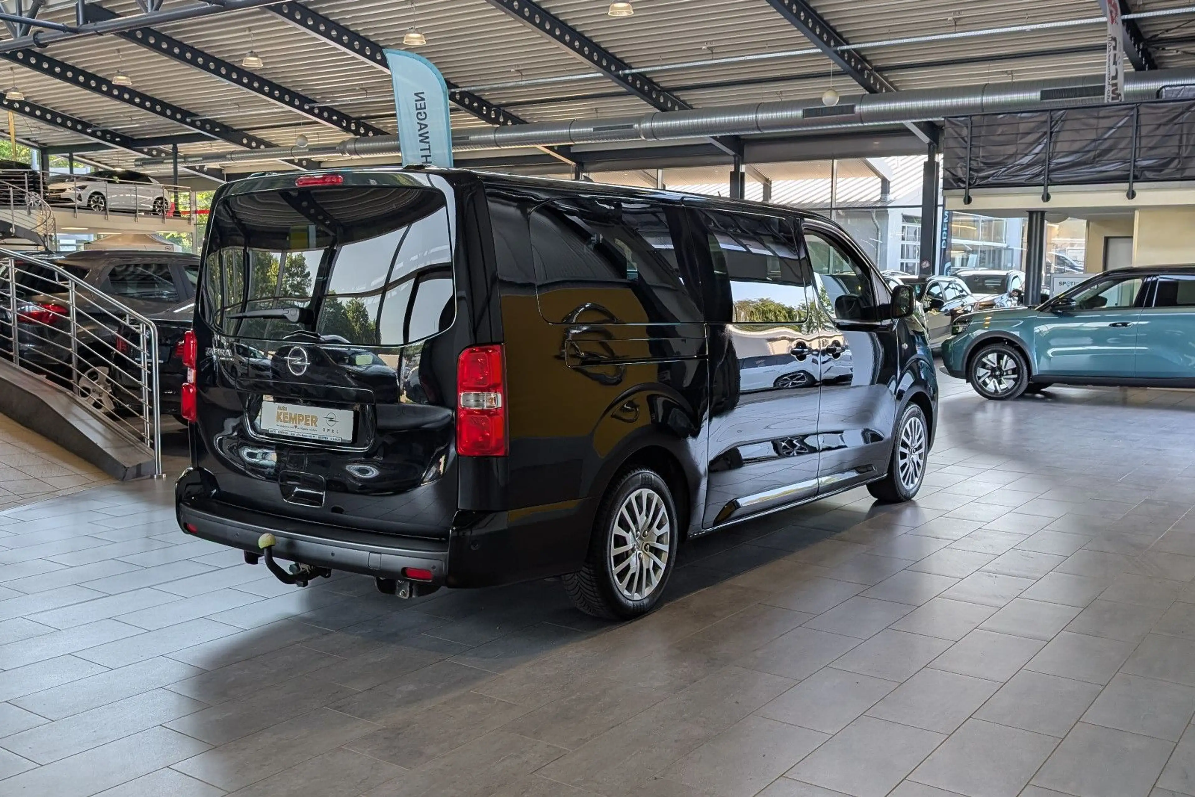 Opel Zafira Life 2.0 D Selection L  SH AHK Kamera — photo 14