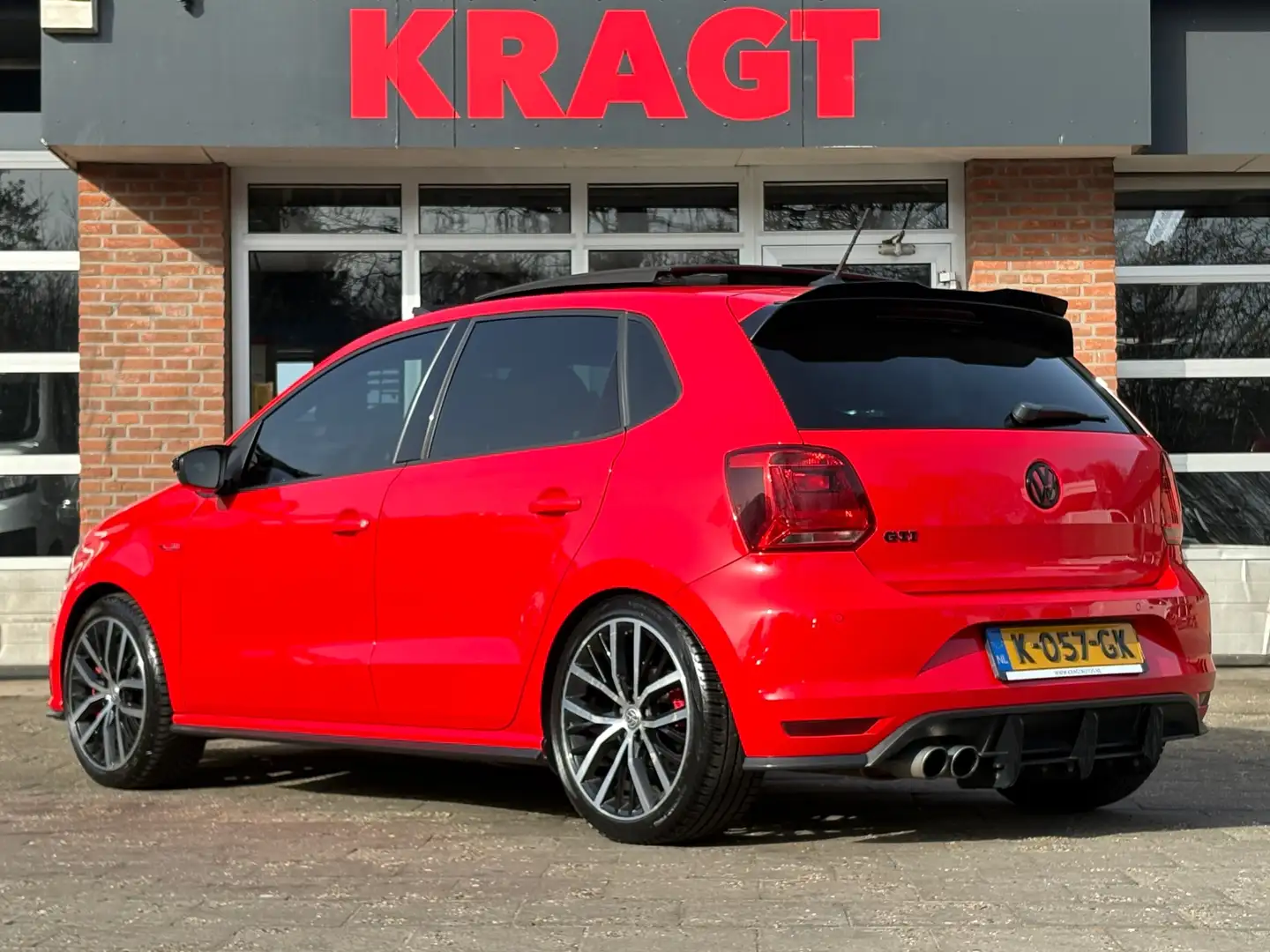Volkswagen Polo GTI 1.8 TSI 192 pk - AUTOMAAT - schuifdak - sportuitla Rojo - 2