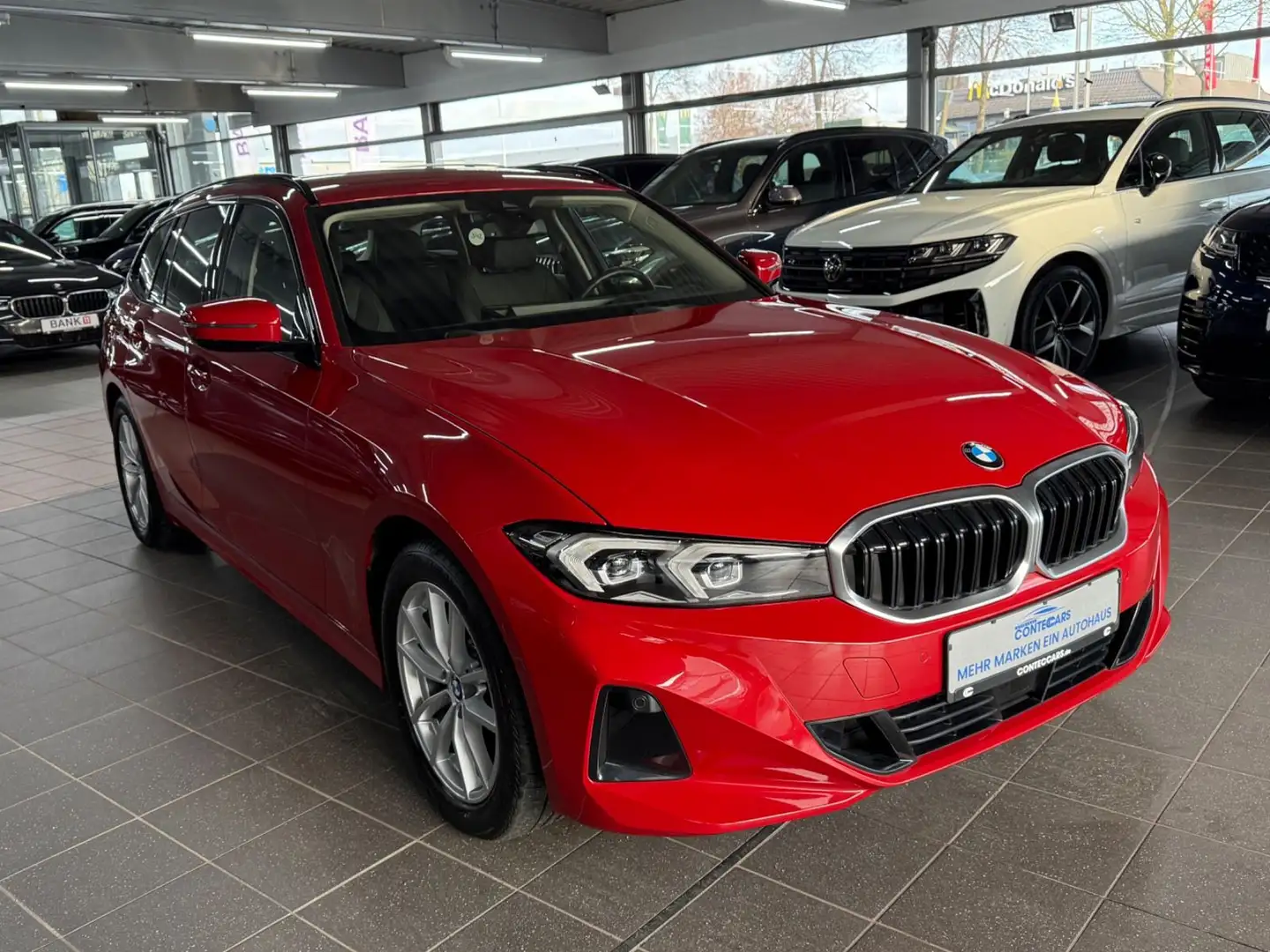 BMW 318 d Touring HuD+Standheizung+Key+Park+Sensatec Rot - 2