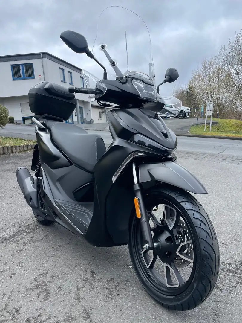 Voge SR16 125 E5+ - ABS - TCS Negro - 1