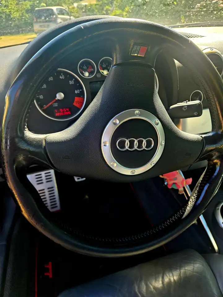 Audi TT 1.8t, foto 2