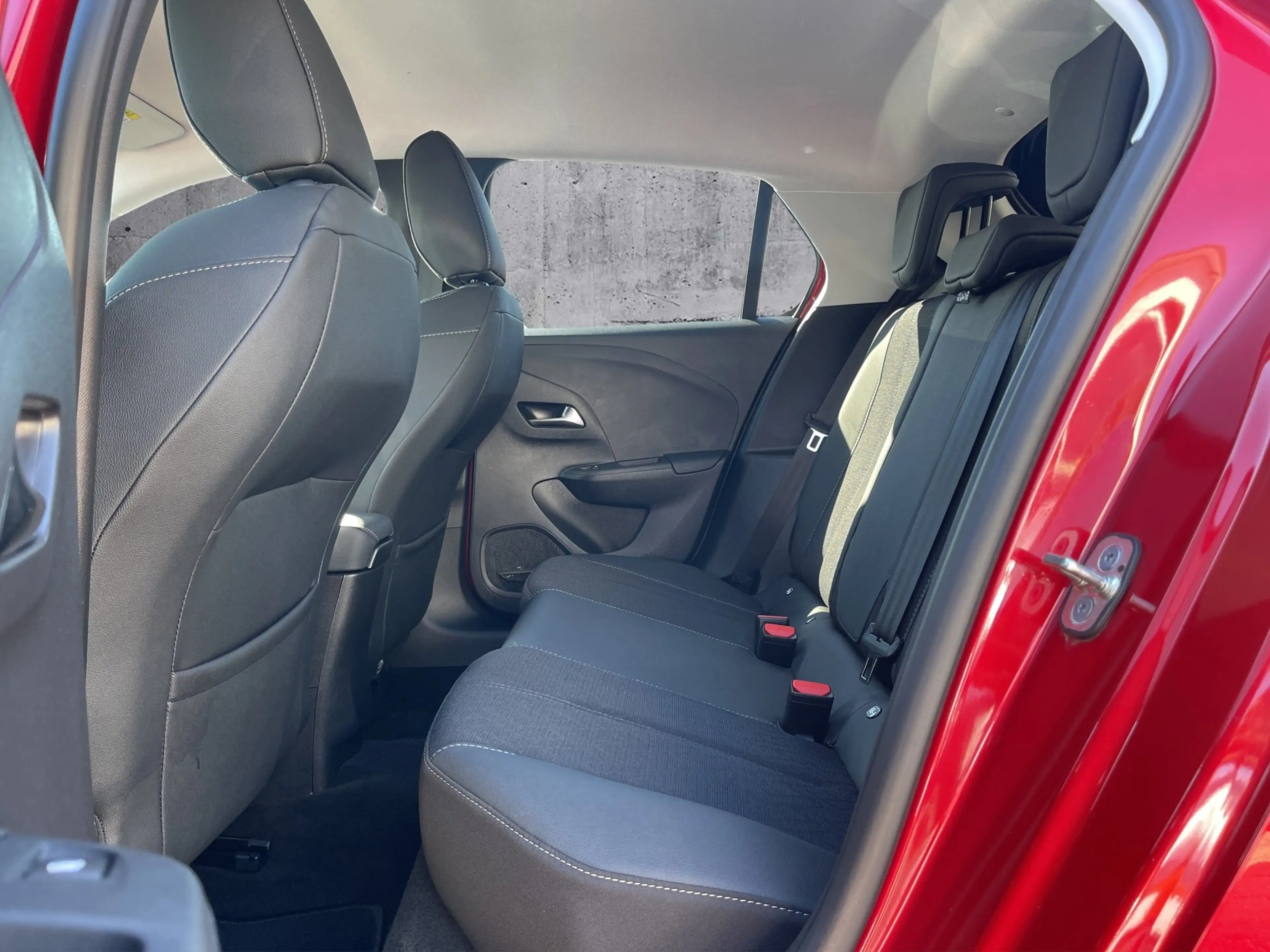 Opel Corsa-e Corsa F e Elegance Kamera+LED+PDC+LM+DAB — photo 12
