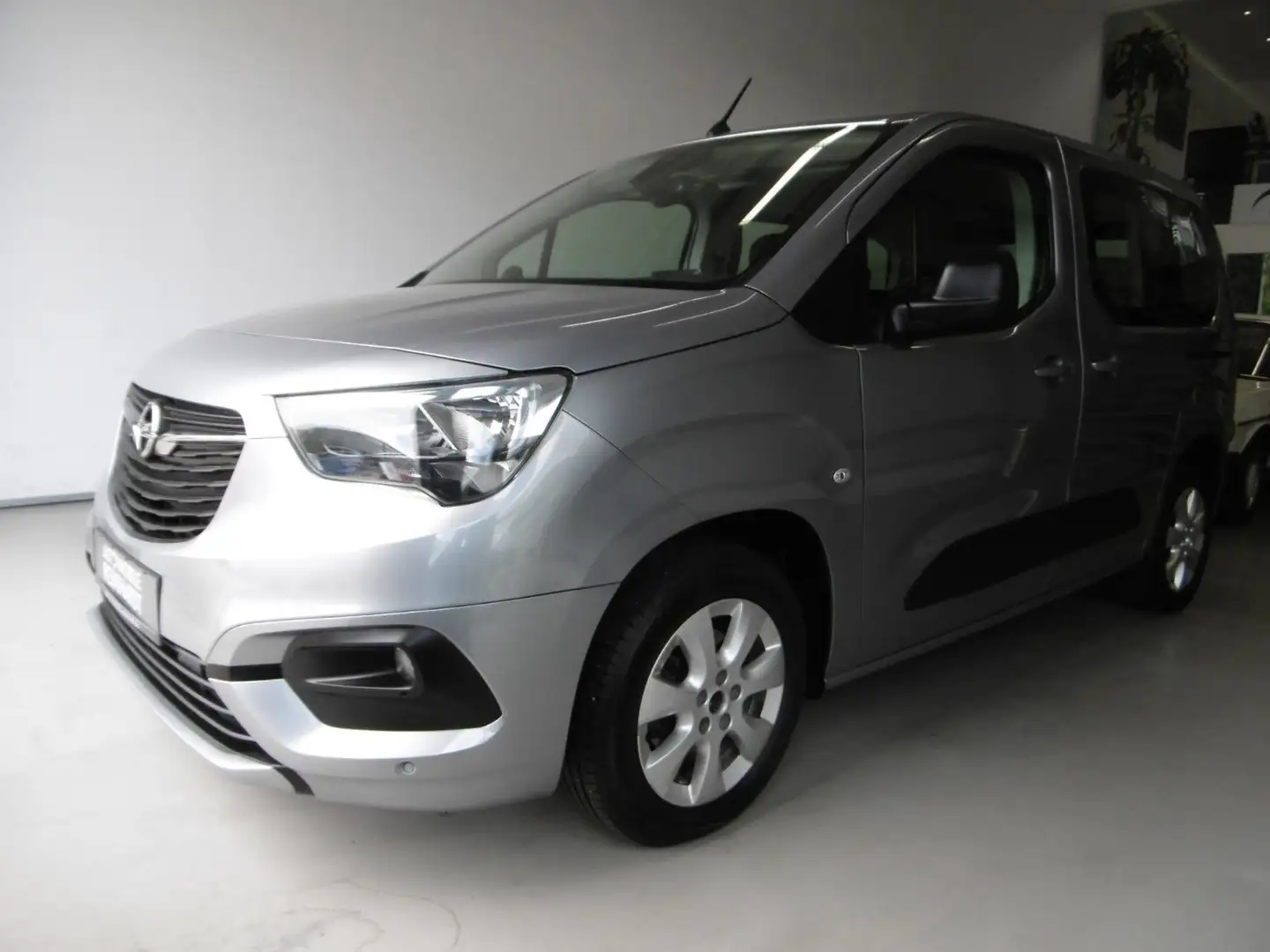 Opel Combo Life 1.2 Edition ***NAVI+KAMERA+PDC+ALU*** Gri - 1