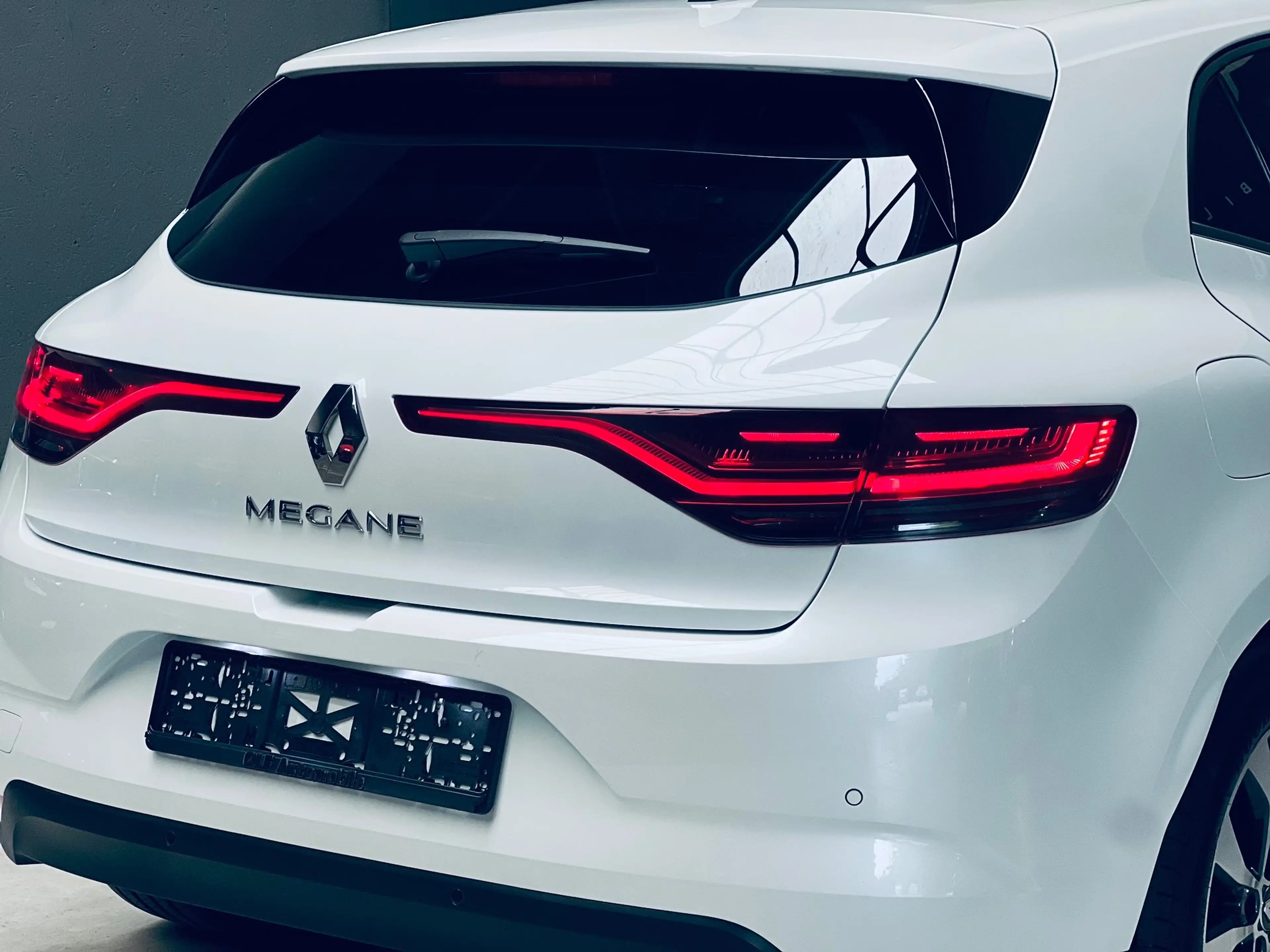 Renault Megane 1.33 TCe **AUTOMATIQUE**CARPLAY**CARNET COMPLET** — photo 5