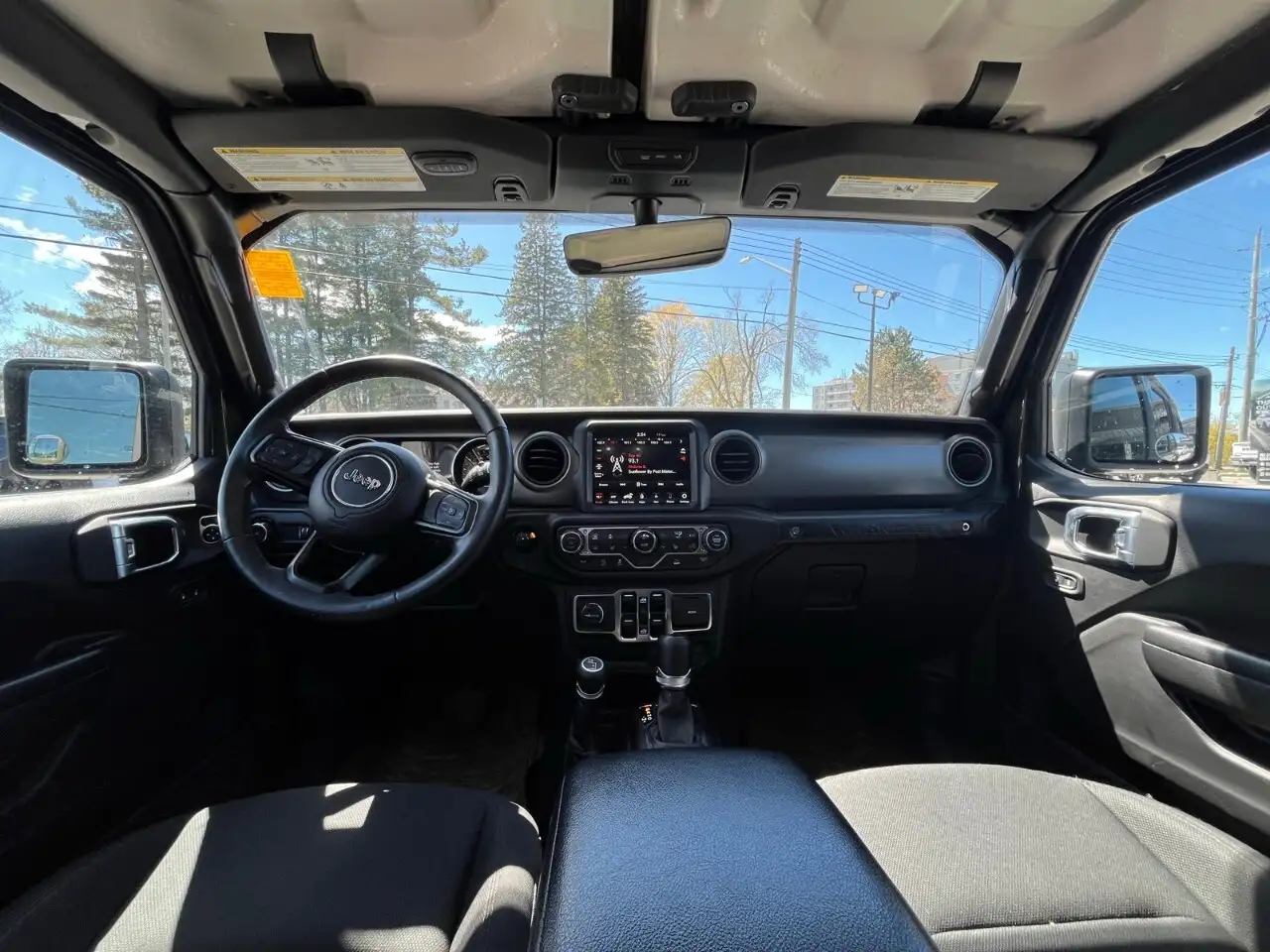 Jeep Wrangler снимка Jeep Wrangler