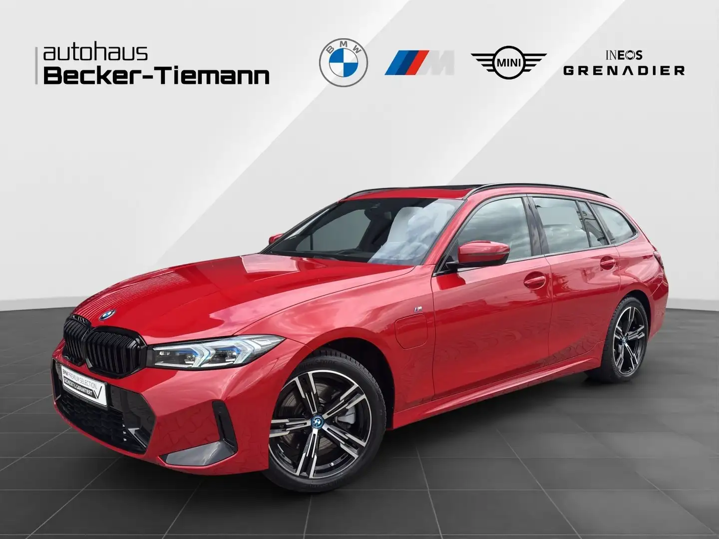 BMW 330 e xDrive Touring M Sportpaket/Panorama/Head-Up/Kam Rouge - 1
